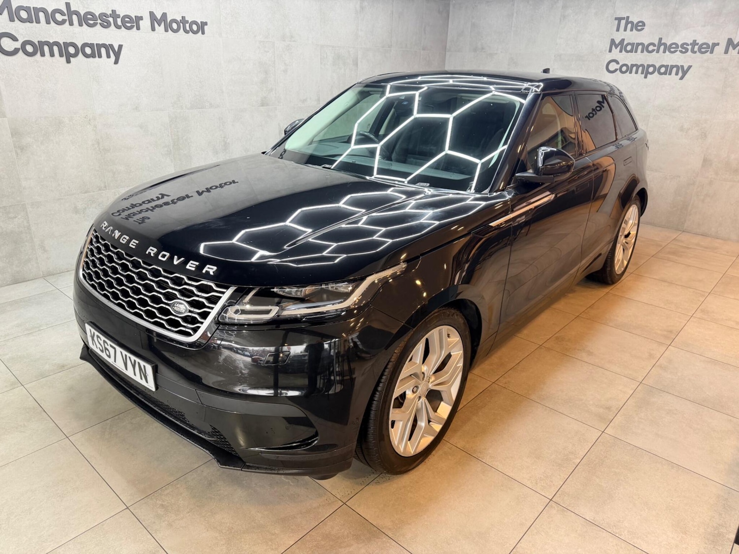 Used Land Rover Range Rover Velar 2017 for sale - 77156597: Photo 4