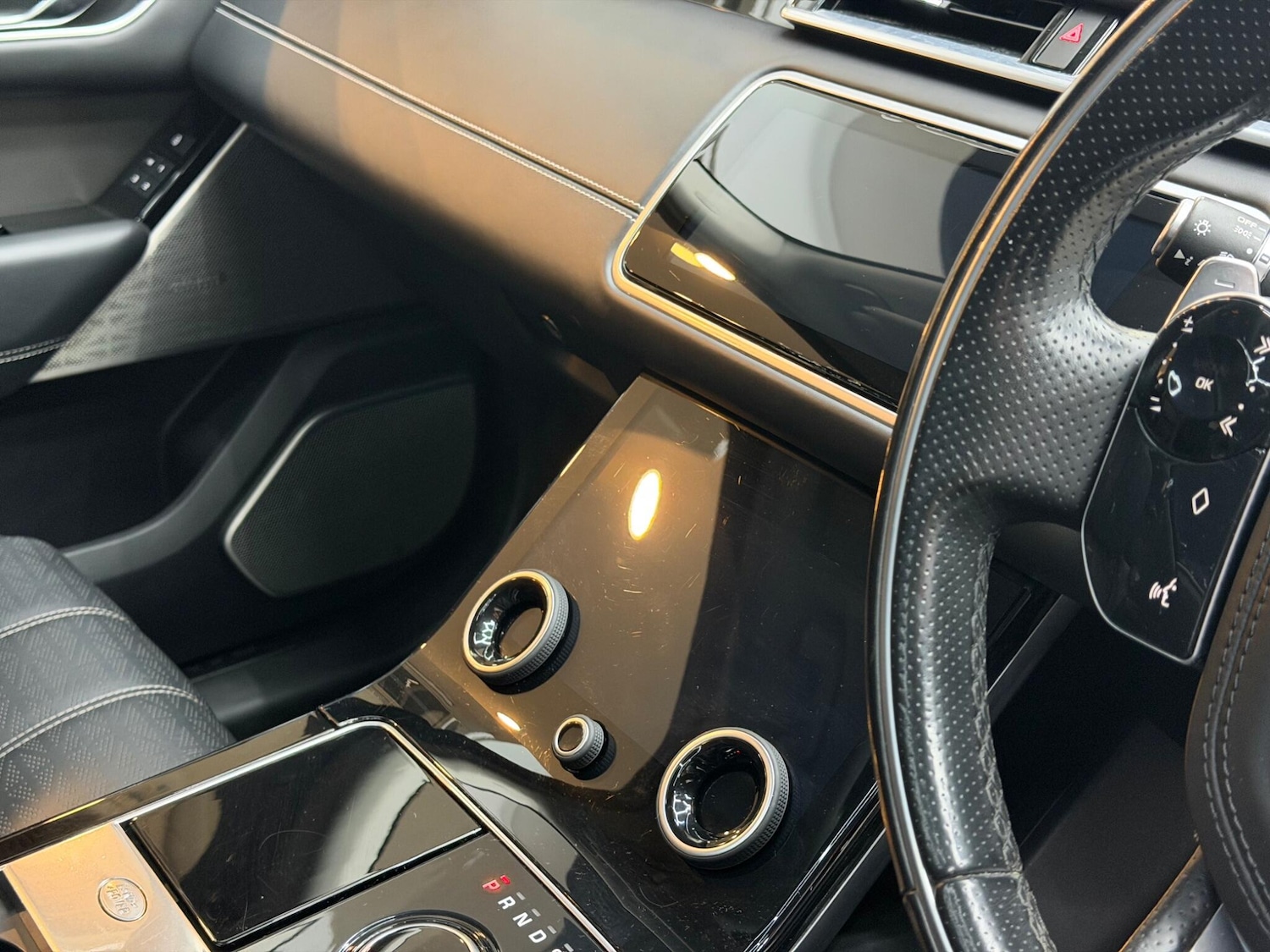 Used Land Rover Range Rover Velar 2017 for sale - 77156597: Photo 43