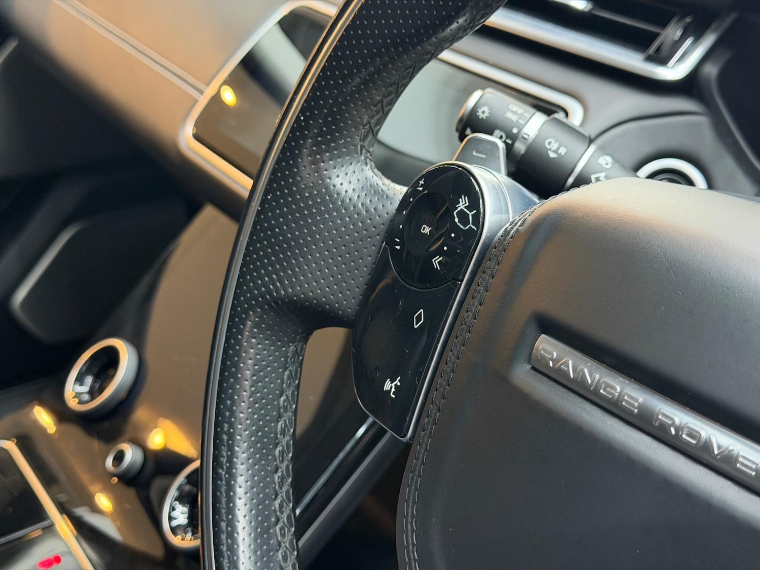 Used Land Rover Range Rover Velar 2017 for sale - 77156597: Photo 58