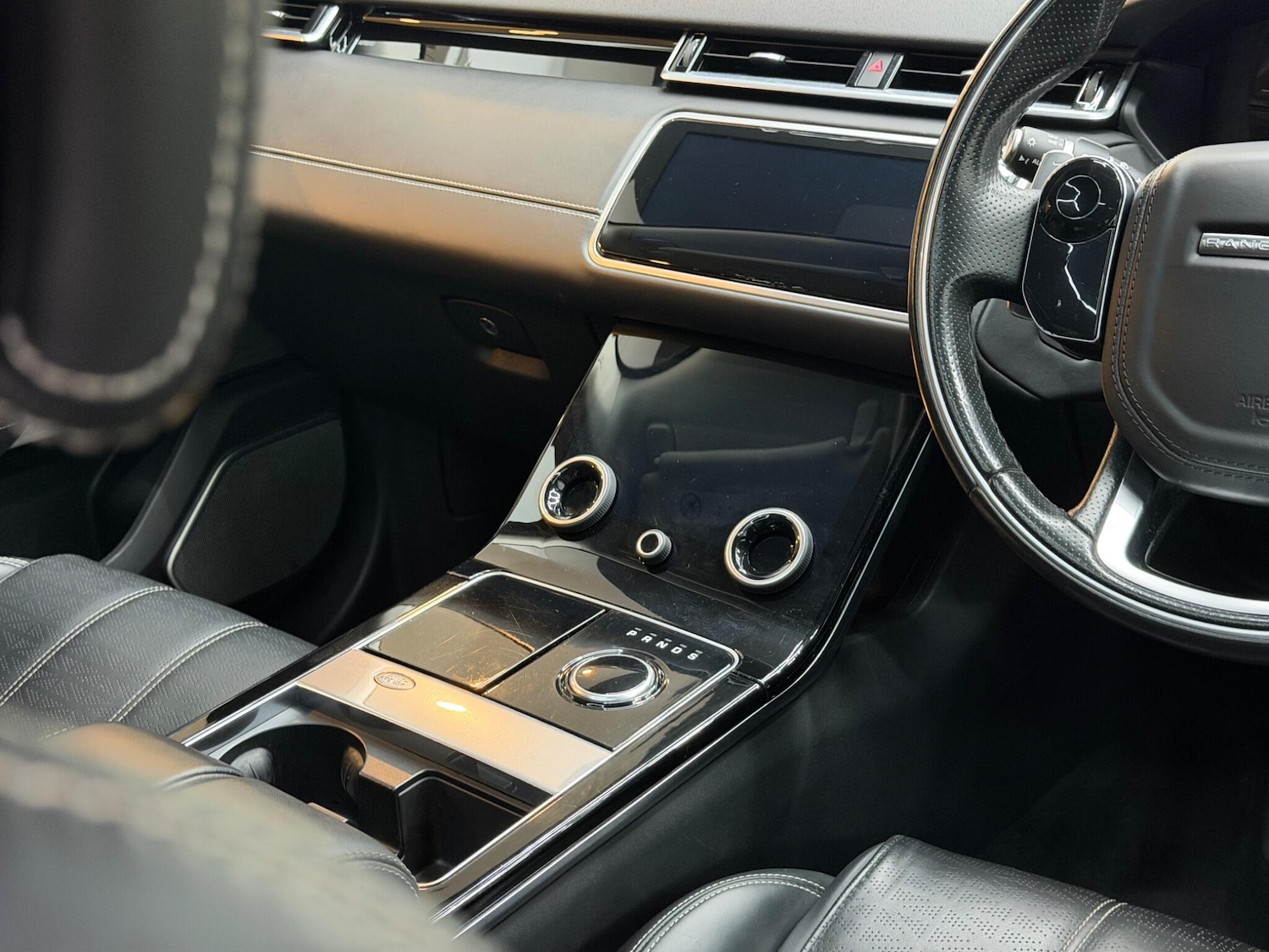 Used Land Rover Range Rover Velar 2017 for sale - 77156597: Photo 60