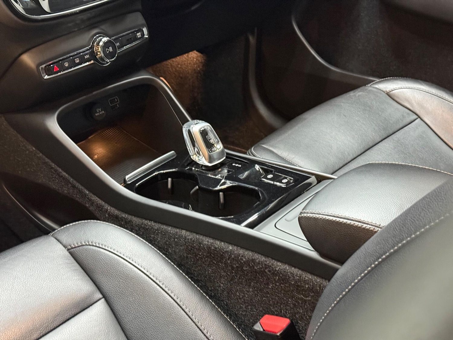 Used Volvo XC40 for sale - 76995422: Photo 12