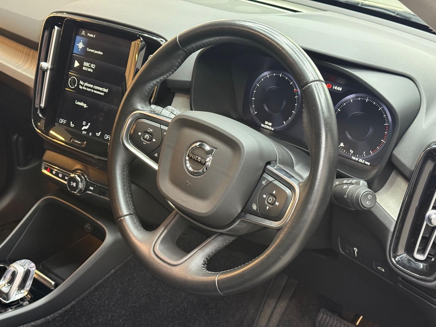 Used Volvo XC40 for sale - 76995422: Photo 40
