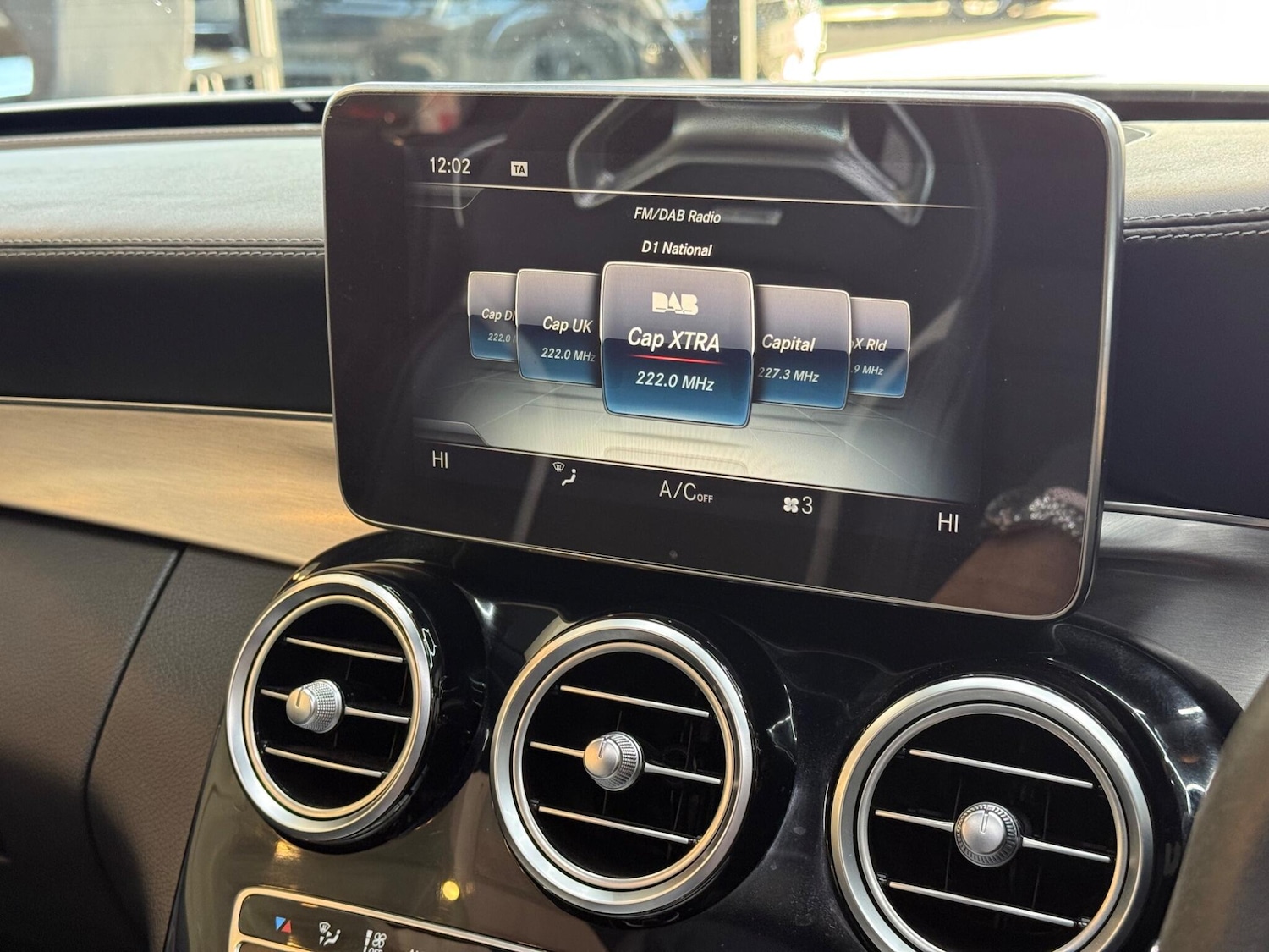 Used Mercedes-Benz C Class for sale - 76992647: Photo 41