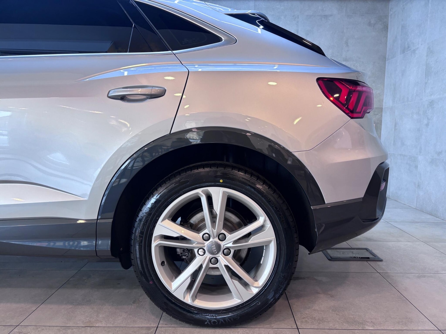 Used Audi Q3 2020 for sale - 76742705: Photo 25