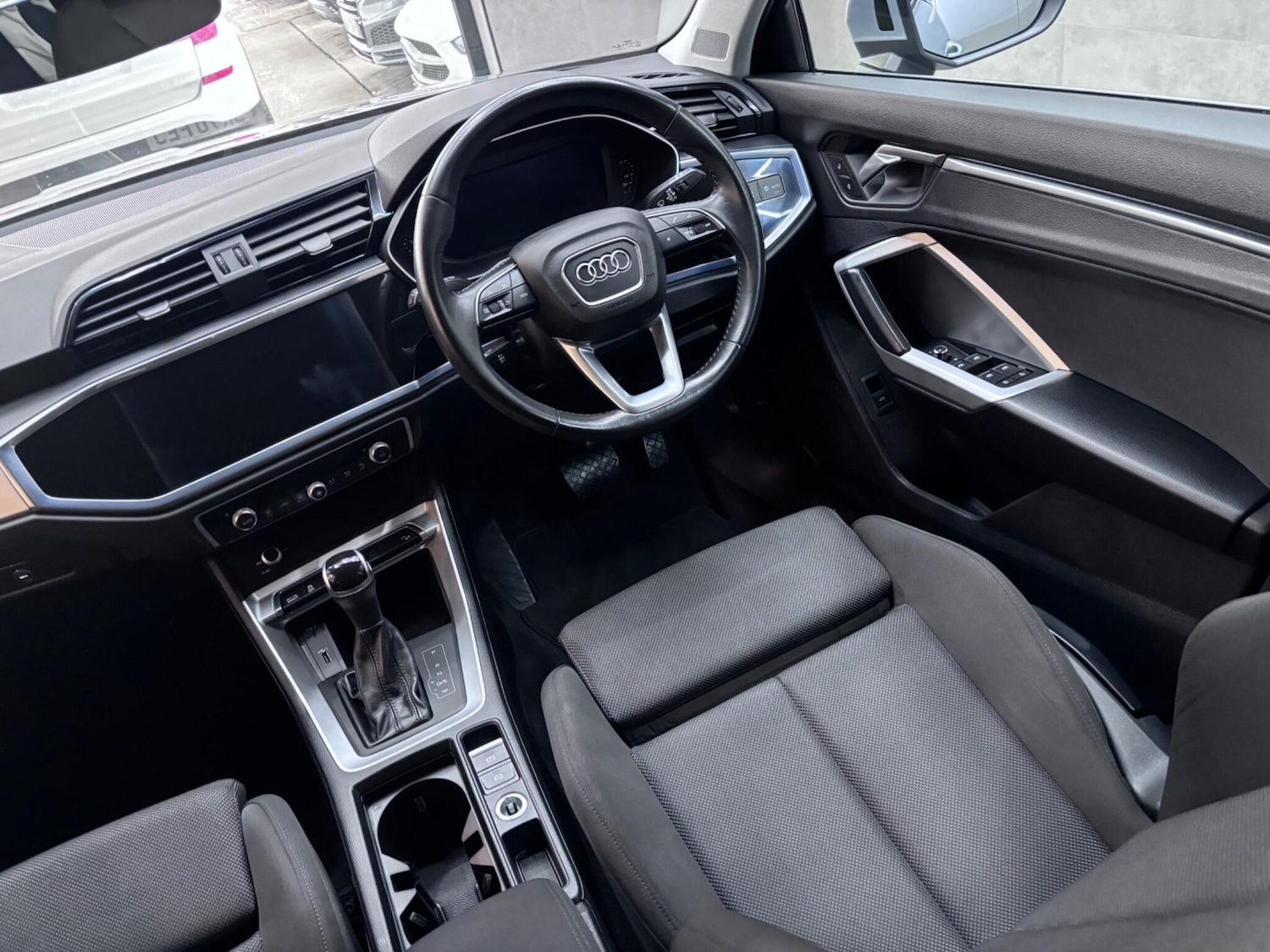 Used Audi Q3 2020 for sale - 76742705: Photo 42