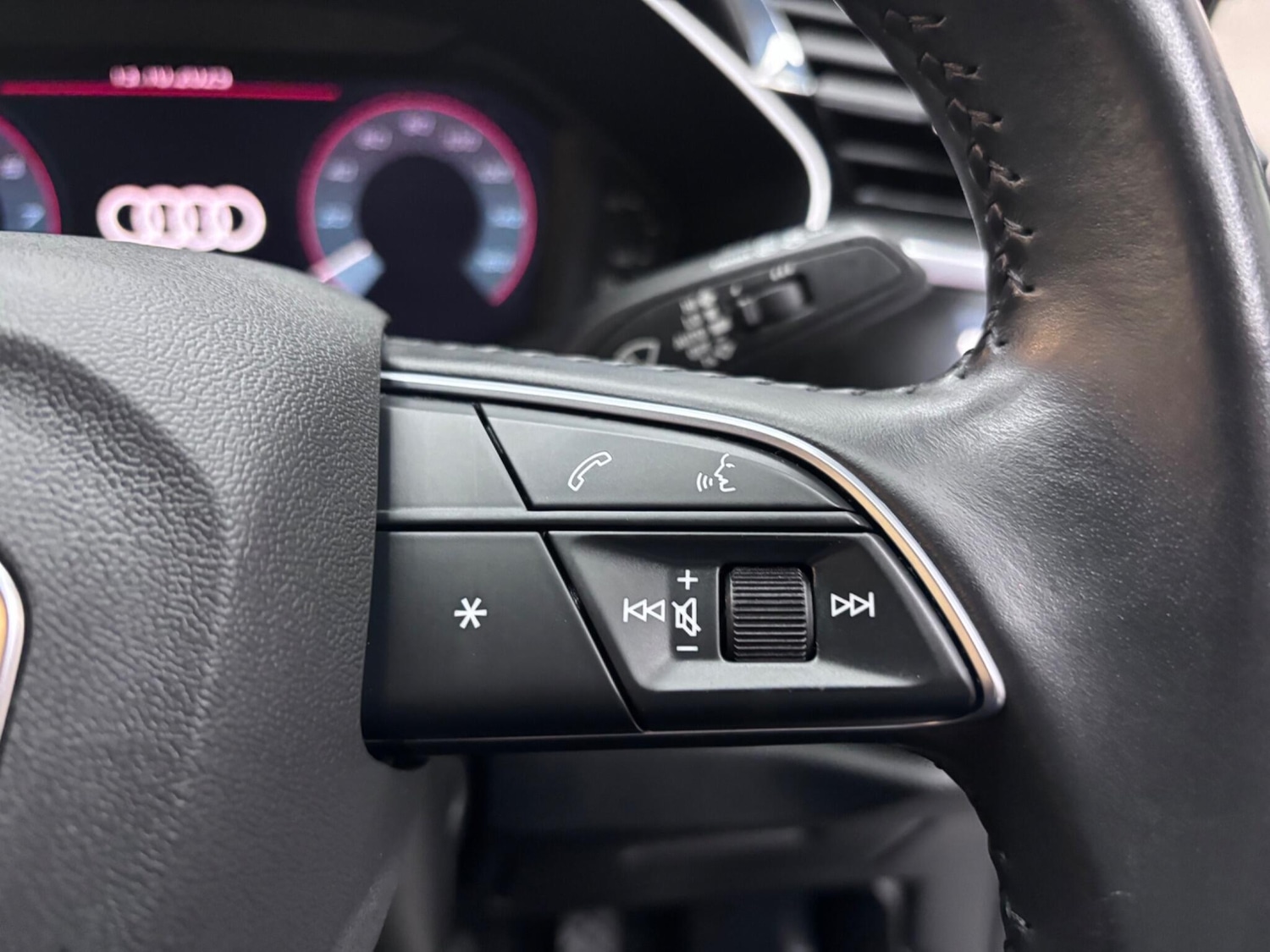 Used Audi Q3 2020 for sale - 76742705: Photo 50