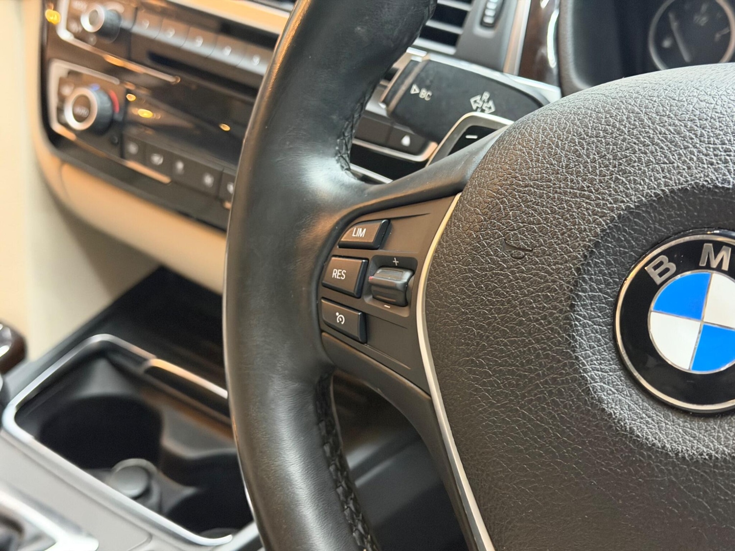 Used BMW 3 Series 2017 for sale - 77982707: Photo 22