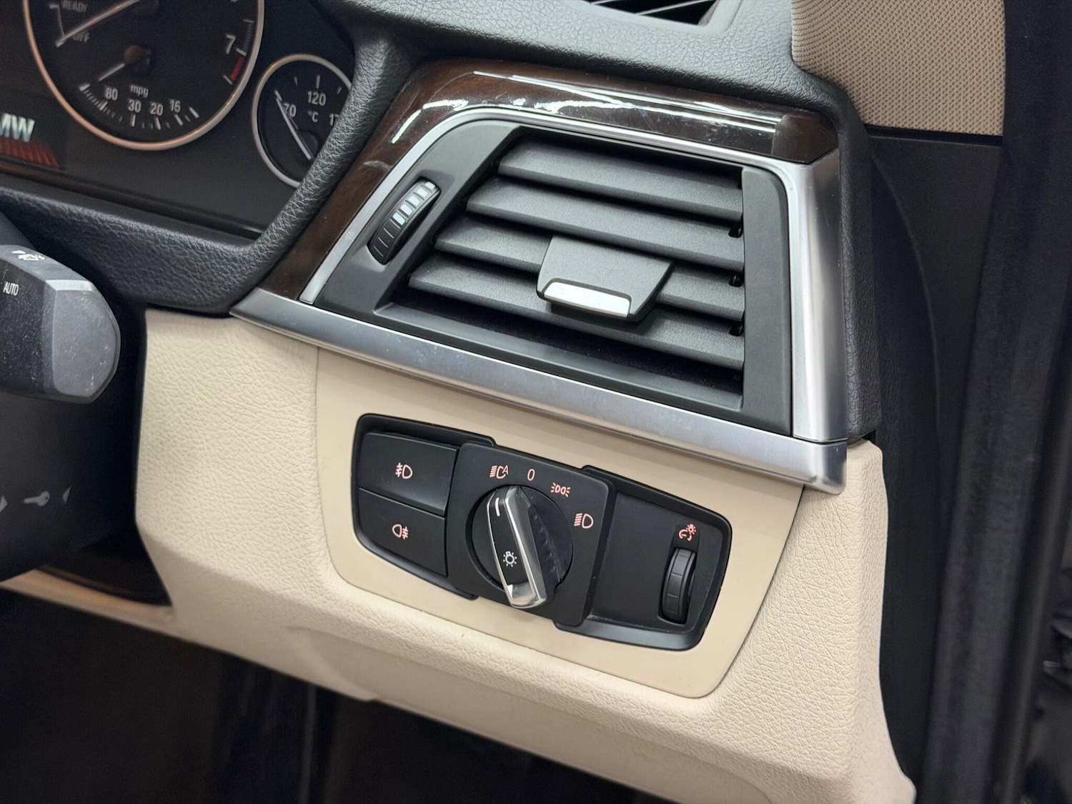 Used BMW 3 Series 2017 for sale - 77982707: Photo 24