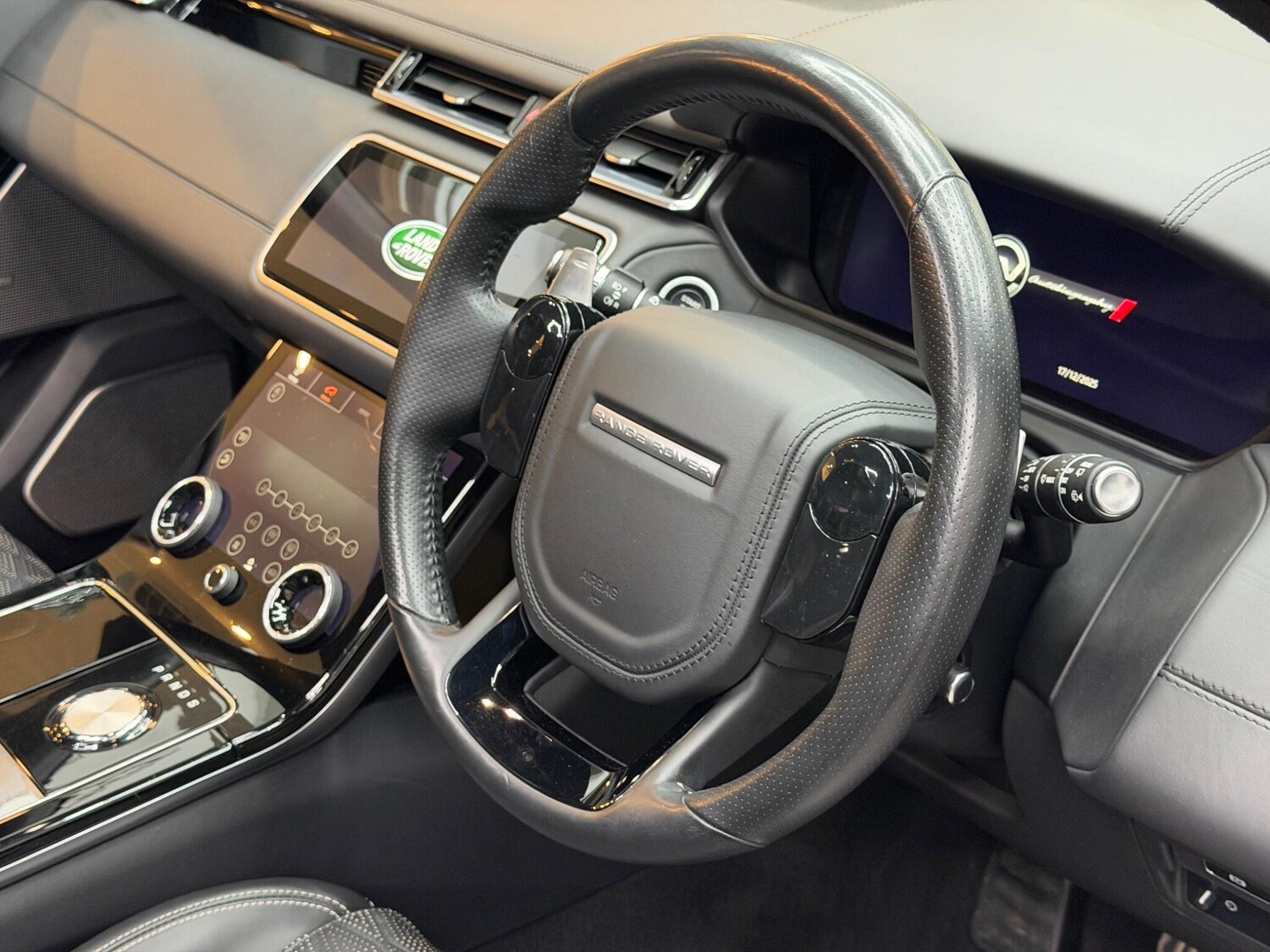 Used Land Rover Range Rover Velar 2019 for sale - 77586147: Photo 44