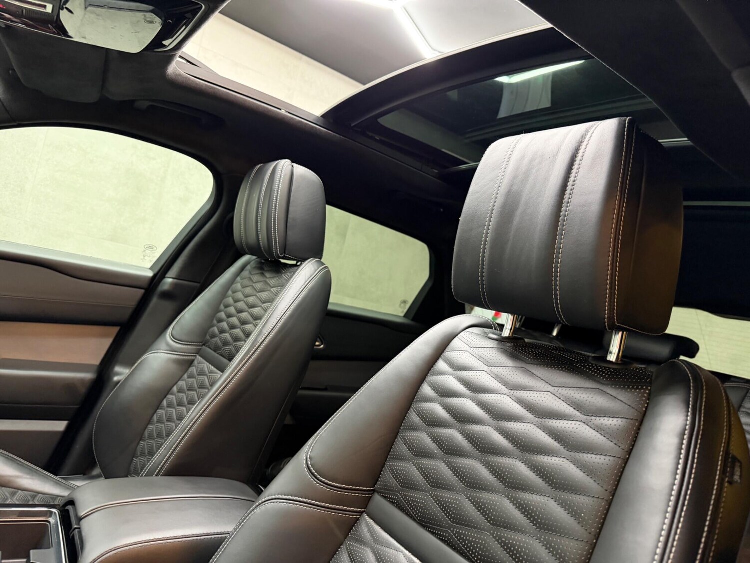 Used Land Rover Range Rover Velar 2019 for sale - 77586147: Photo 61