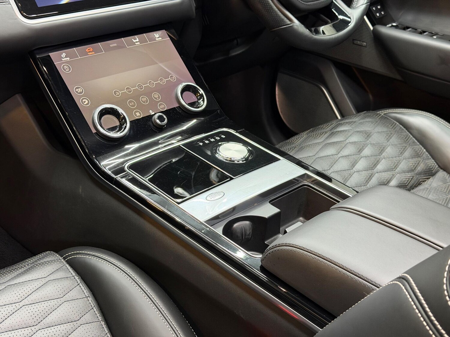 Used Land Rover Range Rover Velar 2019 for sale - 77586147: Photo 9