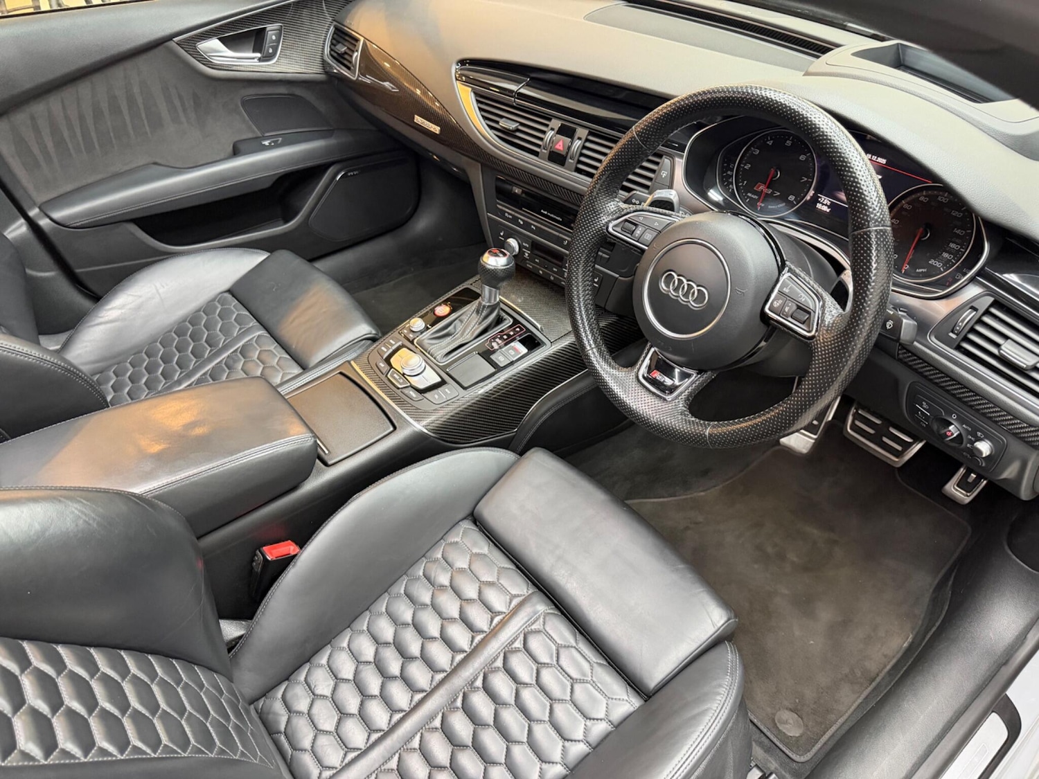 Used Audi RS7 2017 for sale - 77315231: Photo 13