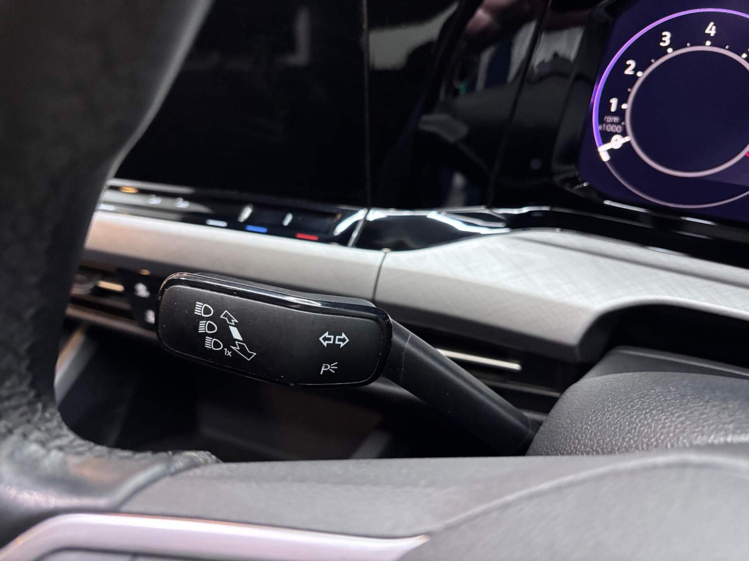 Used Volkswagen Golf 2023 for sale - 77314557: Photo 32