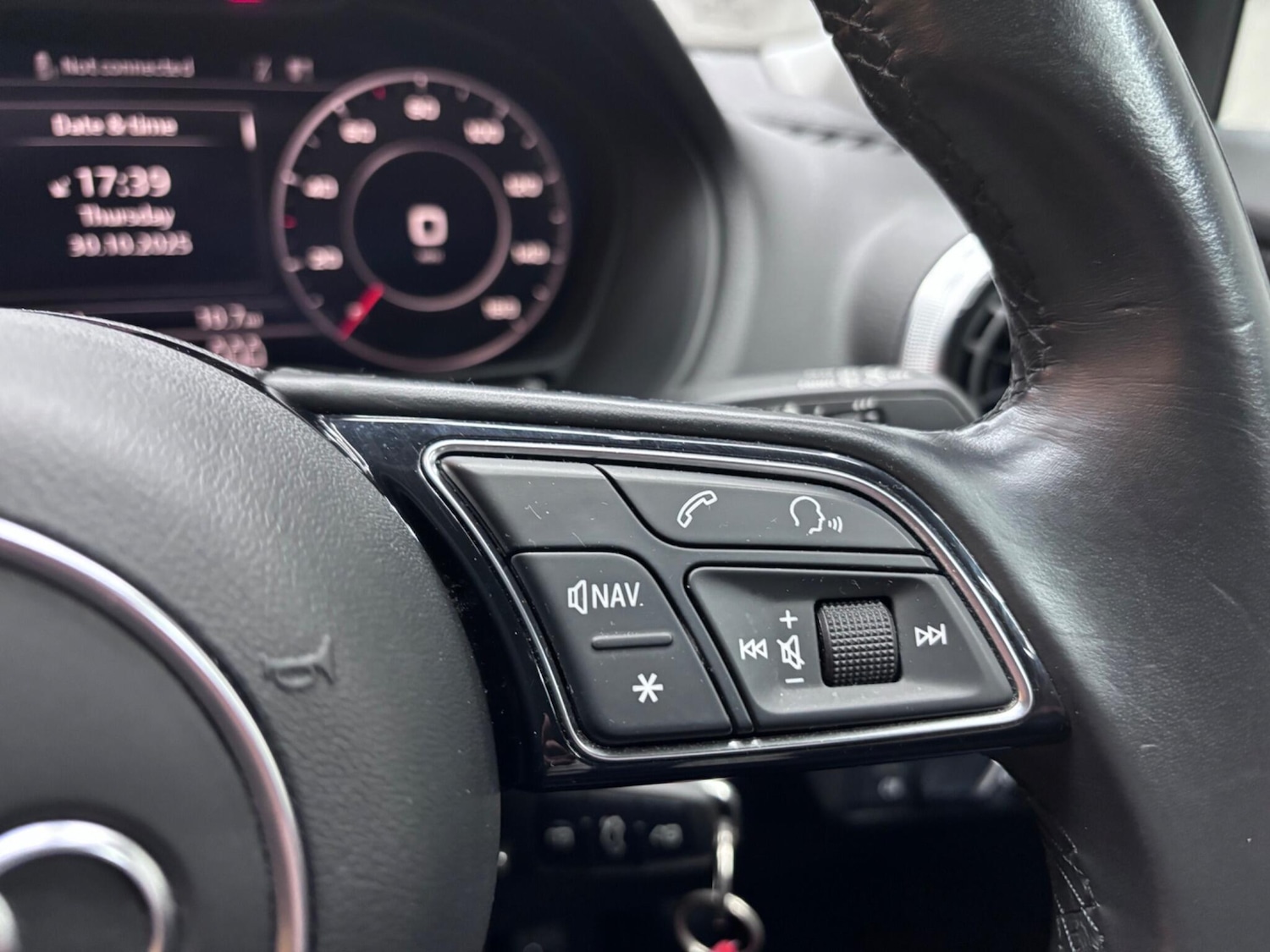 Used Audi Q2 2022 for sale - 76441160: Photo 39