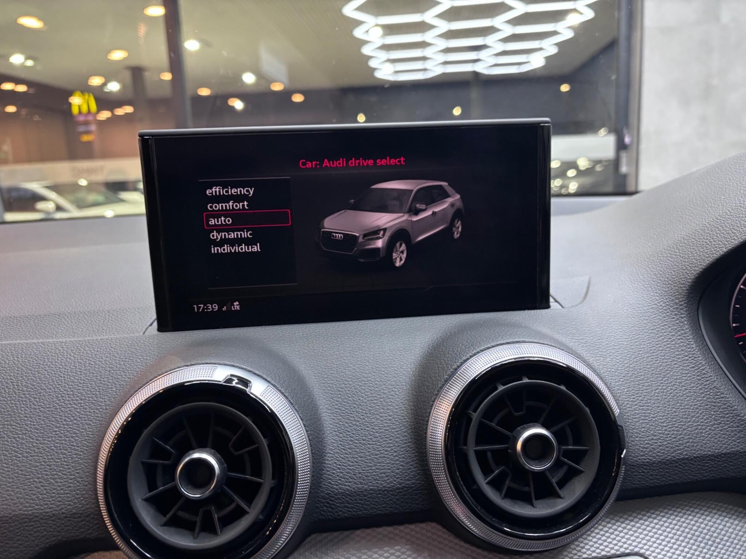 Used Audi Q2 2022 for sale - 76441160: Photo 47