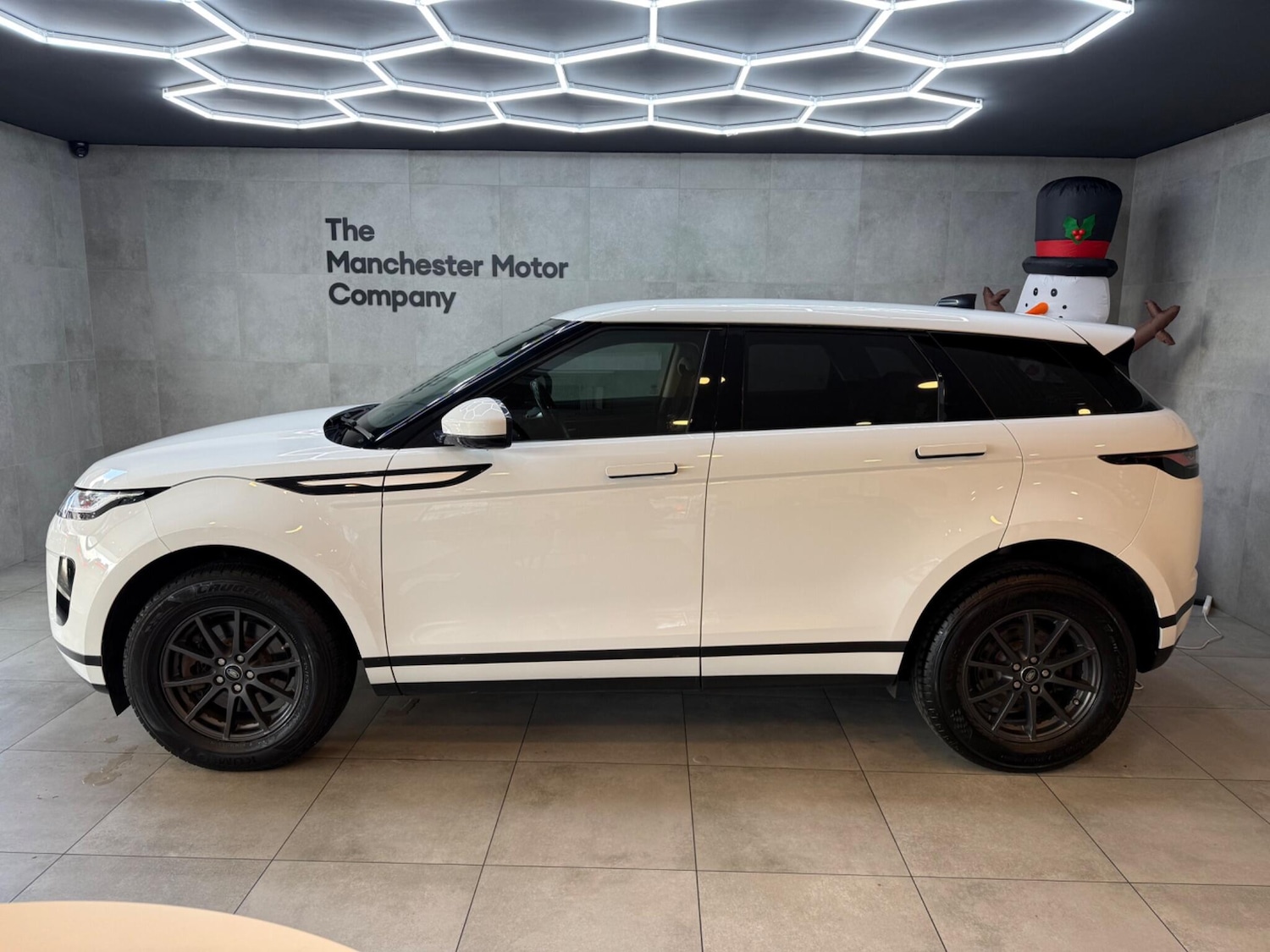 Used Land Rover Range Rover Evoque 2019 for sale - 76633616: Photo 2