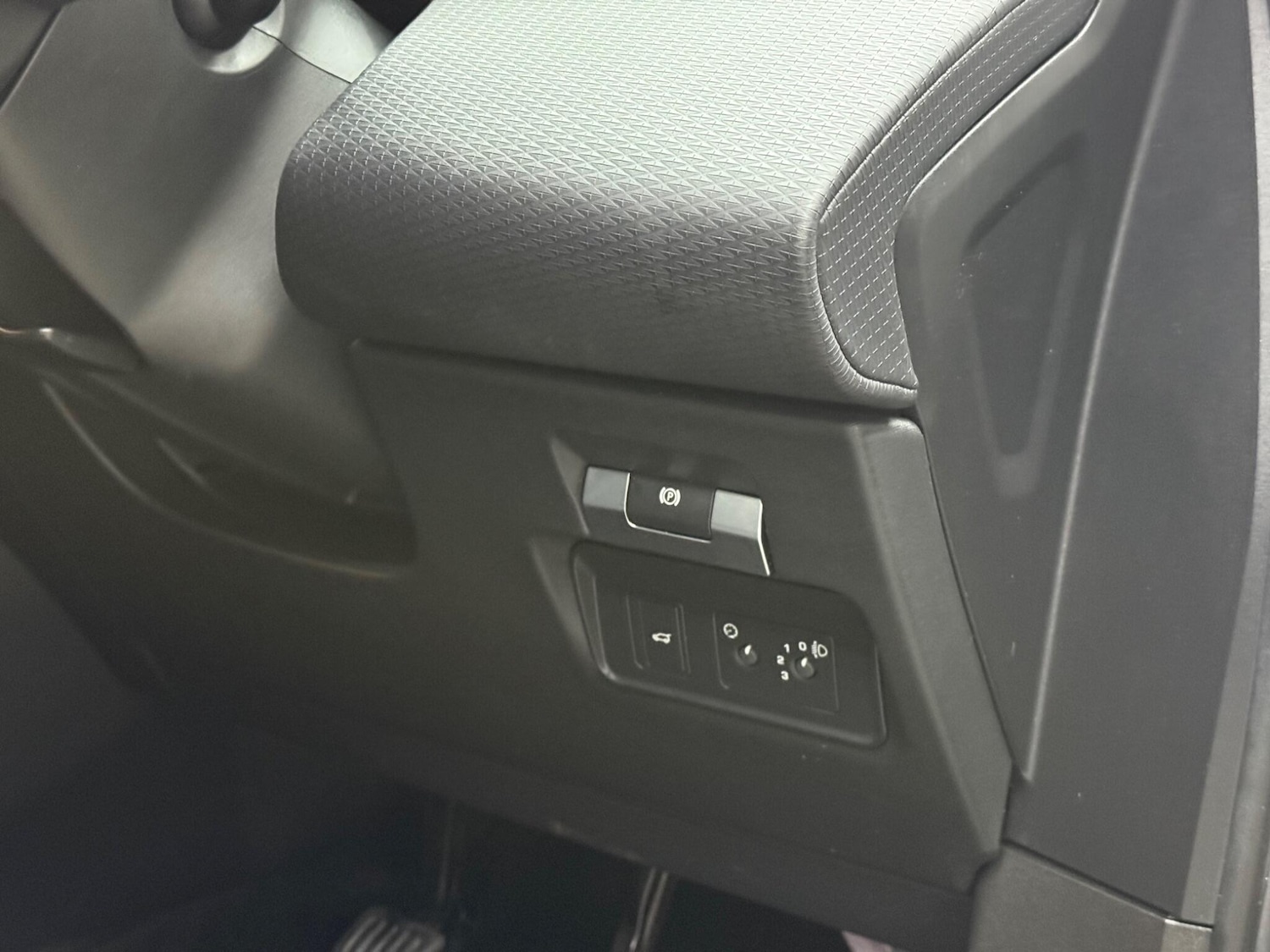 Used Land Rover Range Rover Evoque 2019 for sale - 76633616: Photo 26