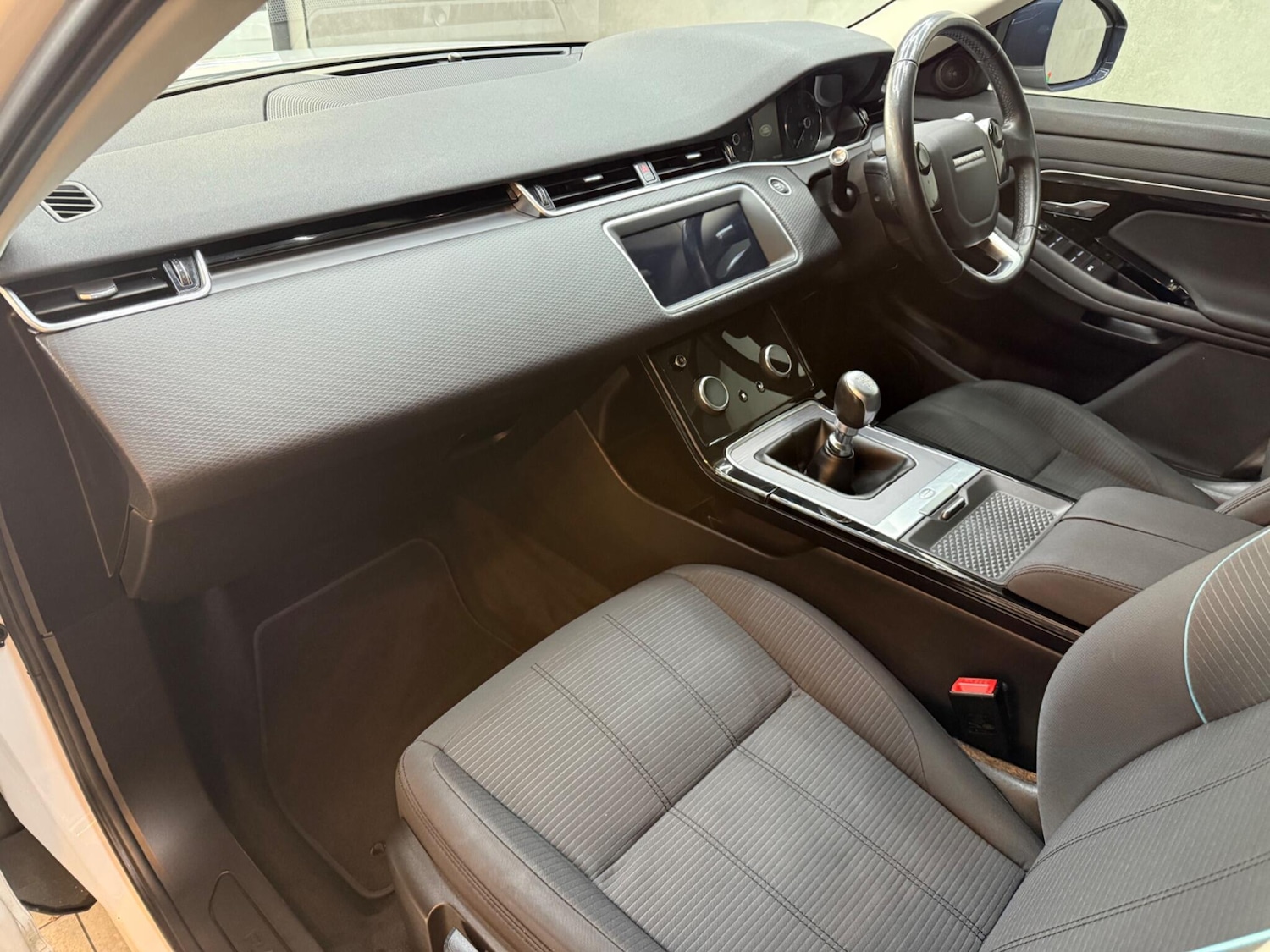 Used Land Rover Range Rover Evoque 2019 for sale - 76633616: Photo 47