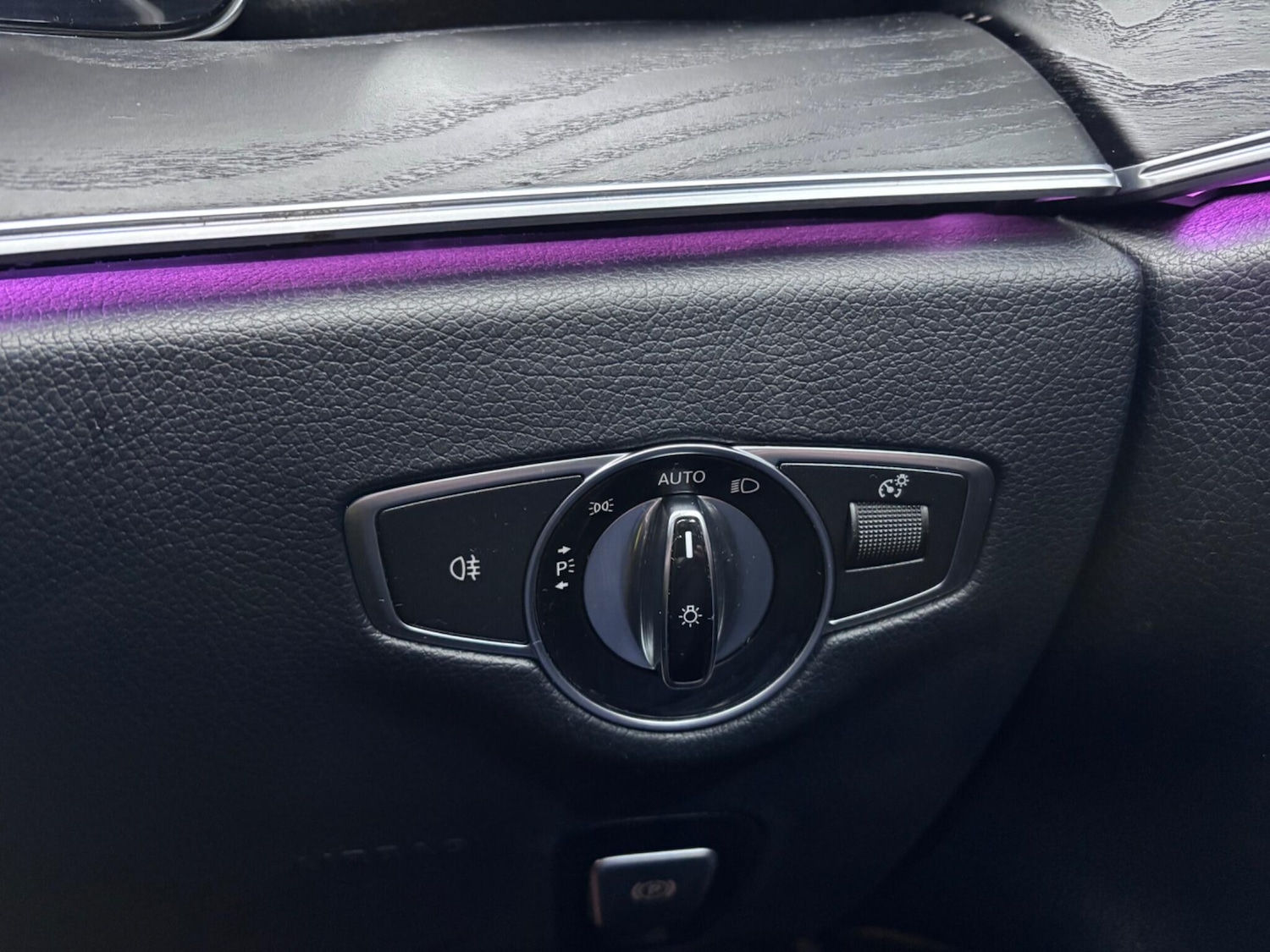 Used Mercedes-Benz E Class 2016 for sale - 76607353: Photo 30