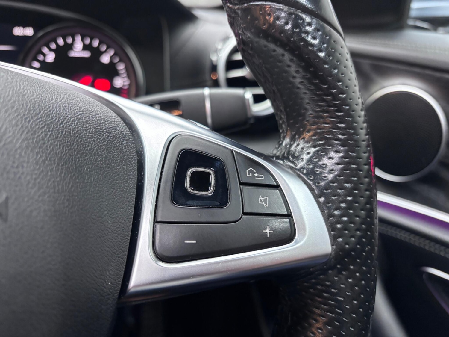 Used Mercedes-Benz E Class 2016 for sale - 76607353: Photo 33