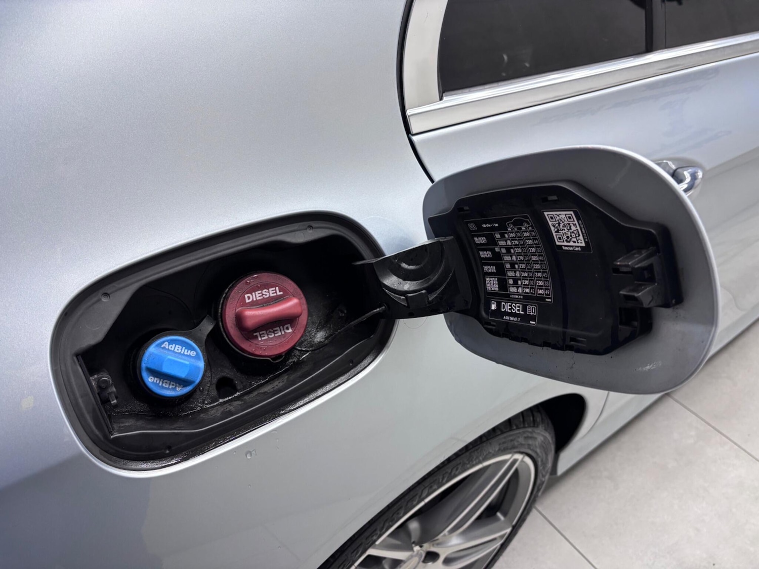 Used Mercedes-Benz E Class 2016 for sale - 76607353: Photo 39