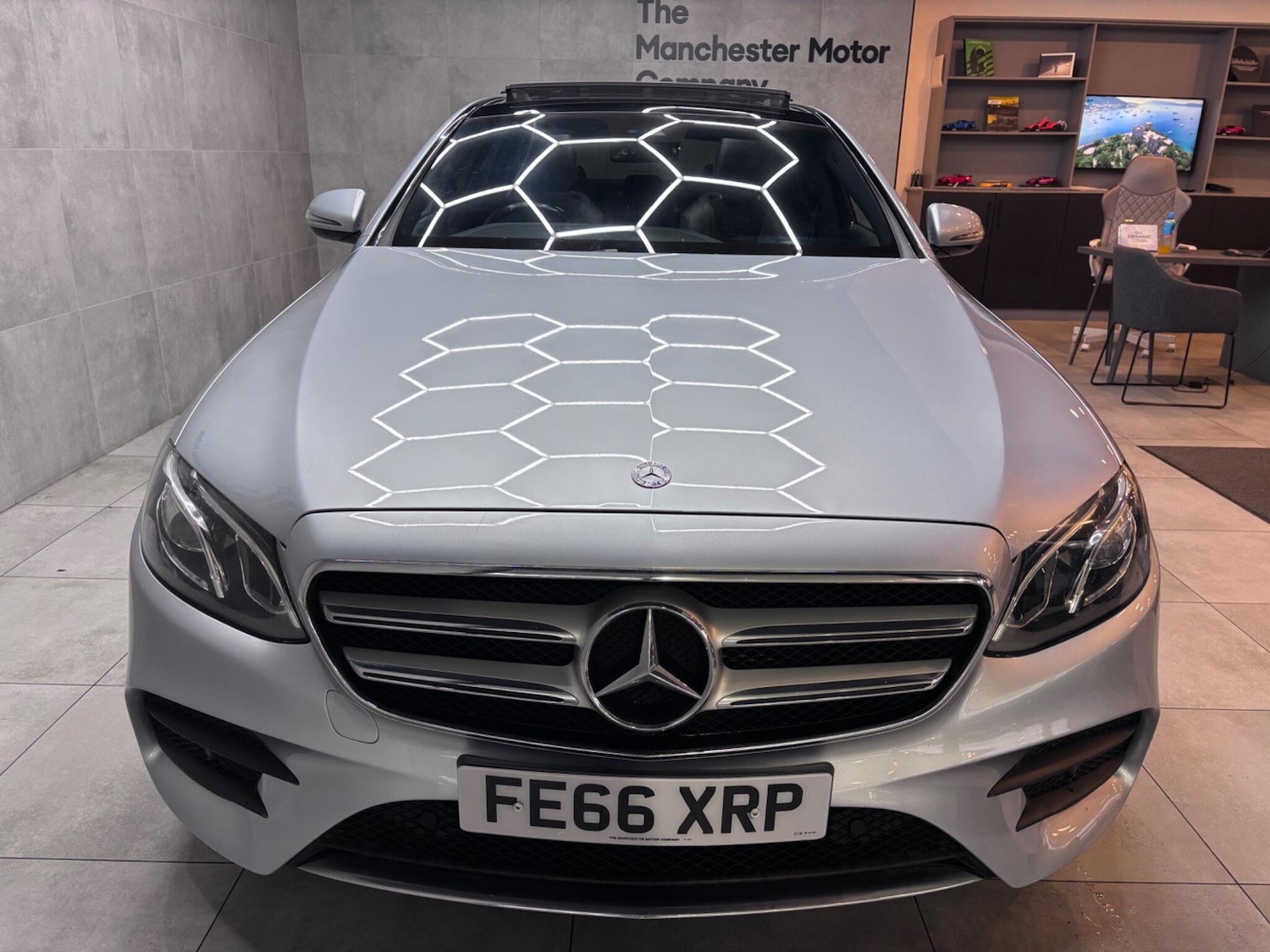 Used Mercedes-Benz E Class 2016 for sale - 76607353: Photo 5