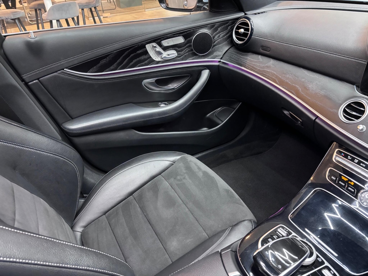 Used Mercedes-Benz E Class 2016 for sale - 76607353: Photo 56