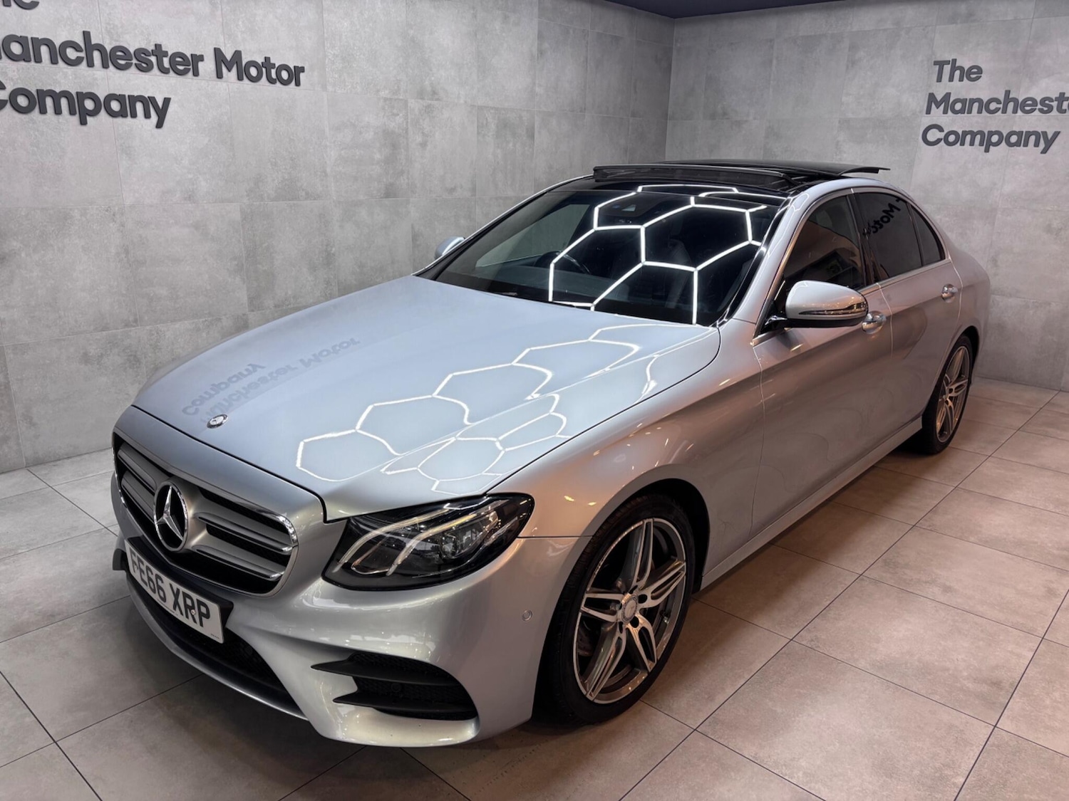 Used Mercedes-Benz E Class 2016 for sale - 76607353: Photo 7