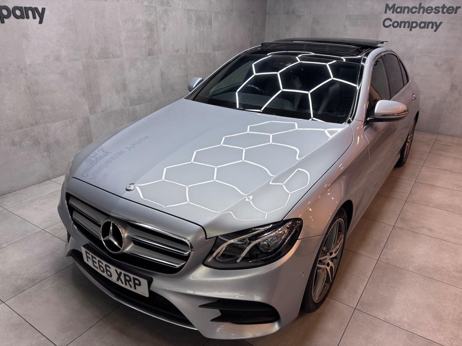 Used Mercedes-Benz E Class 2016 for sale - 76607353: Photo 8