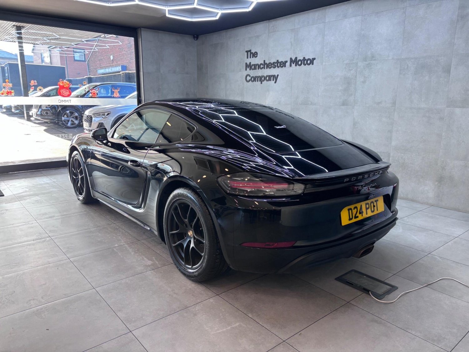 Used Porsche Cayman 2020 for sale - 76657378: Photo 12