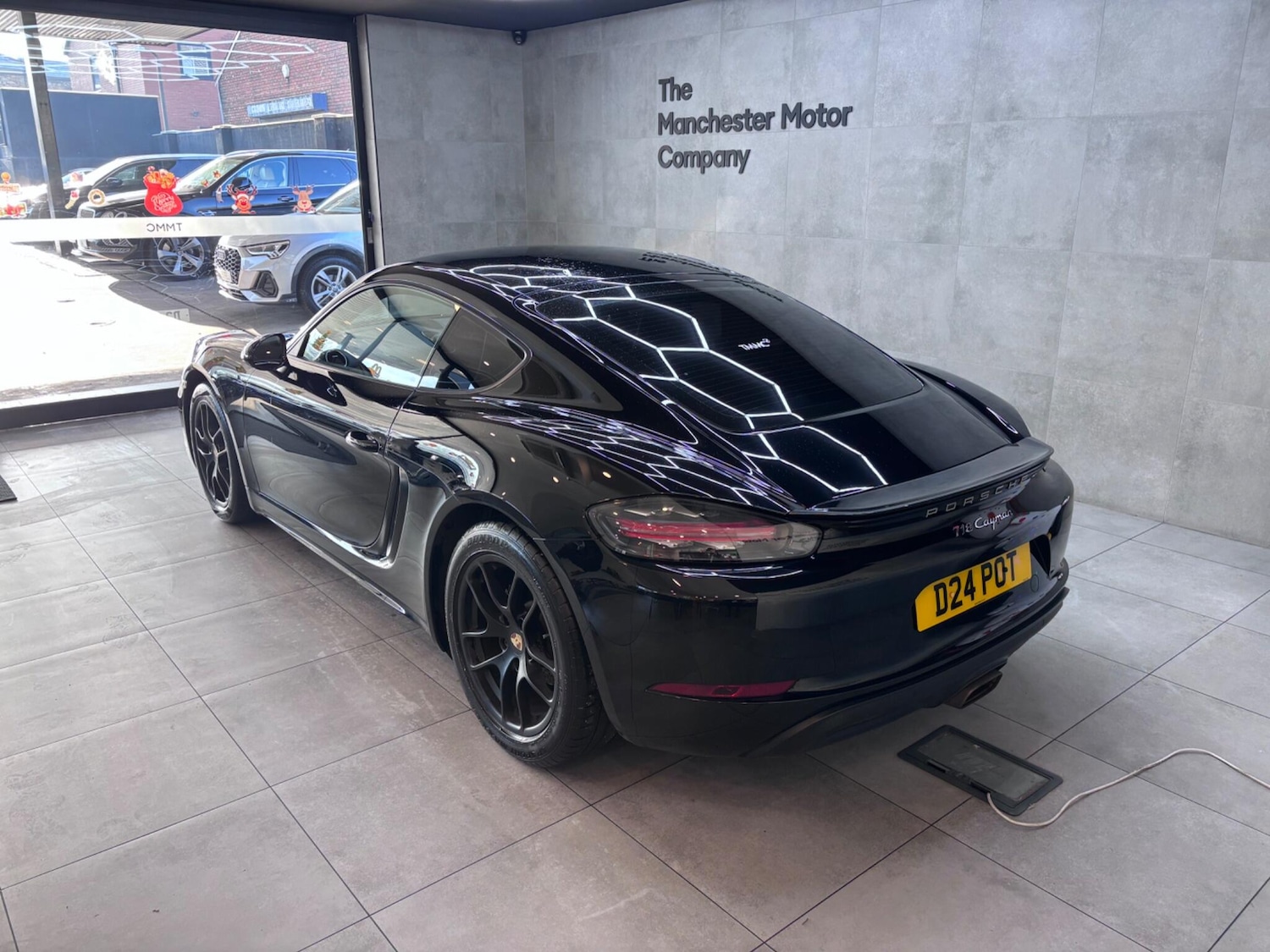 Used Porsche Cayman 2020 for sale - 76657378: Photo 5