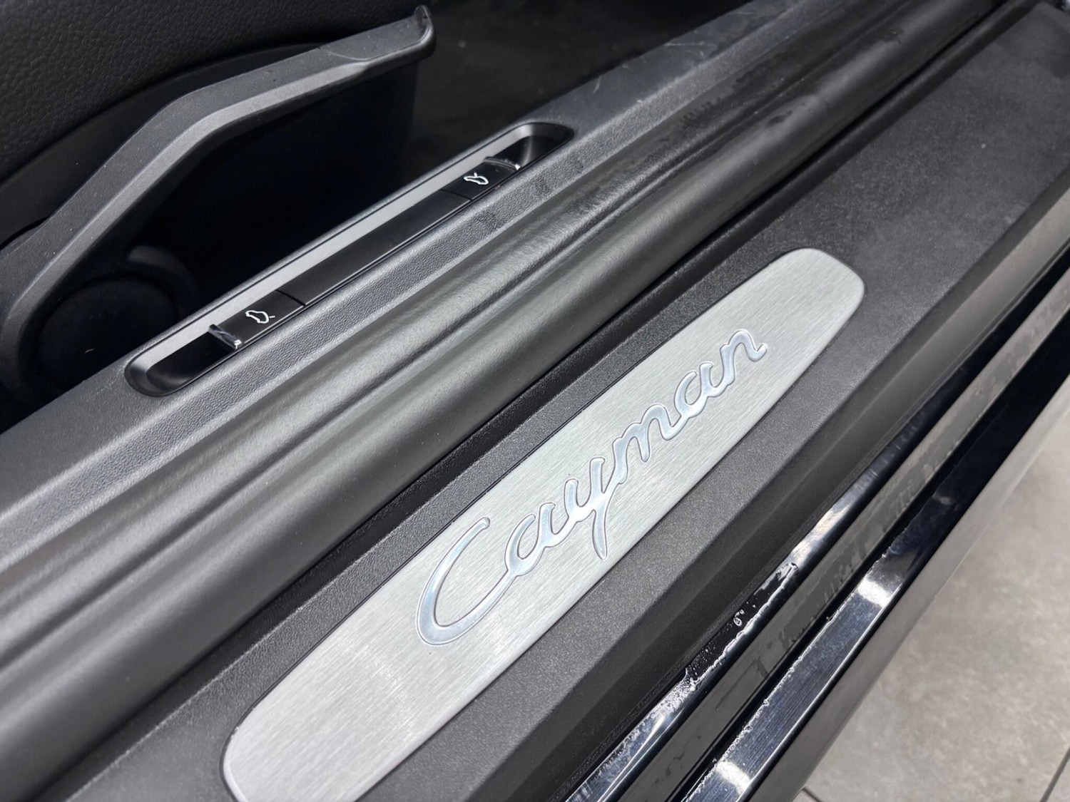 Used Porsche Cayman 2020 for sale - 76657378: Photo 63