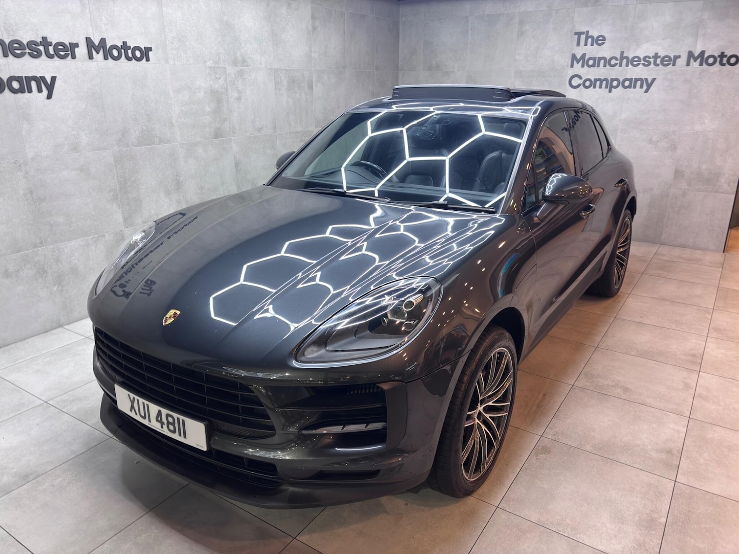 Used Porsche Macan 2019 for sale - 78020084: Photo 2