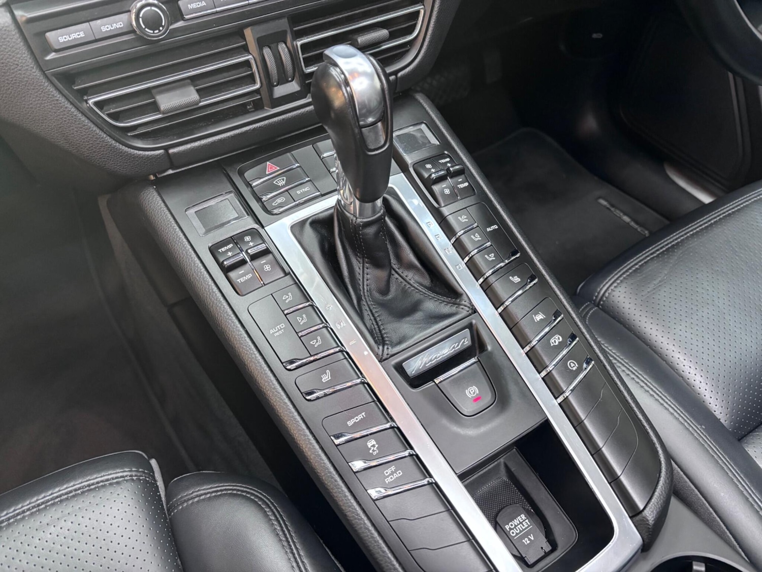 Used Porsche Macan 2019 for sale - 78020084: Photo 24