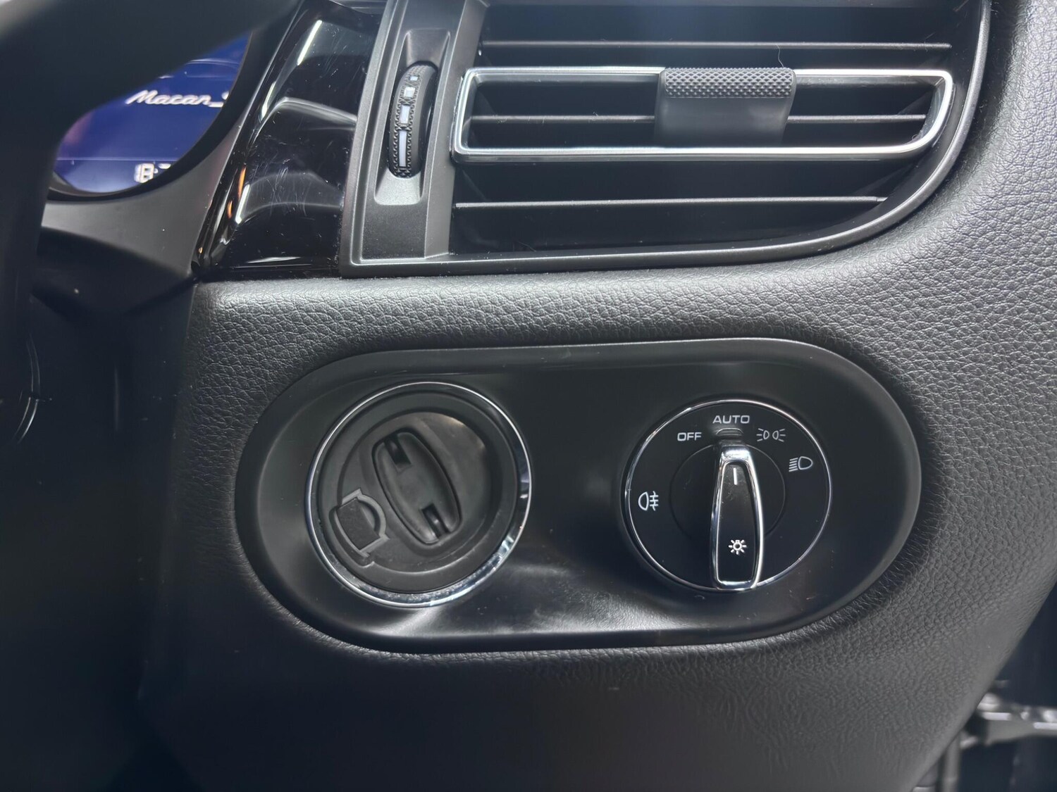 Used Porsche Macan 2019 for sale - 78020084: Photo 37