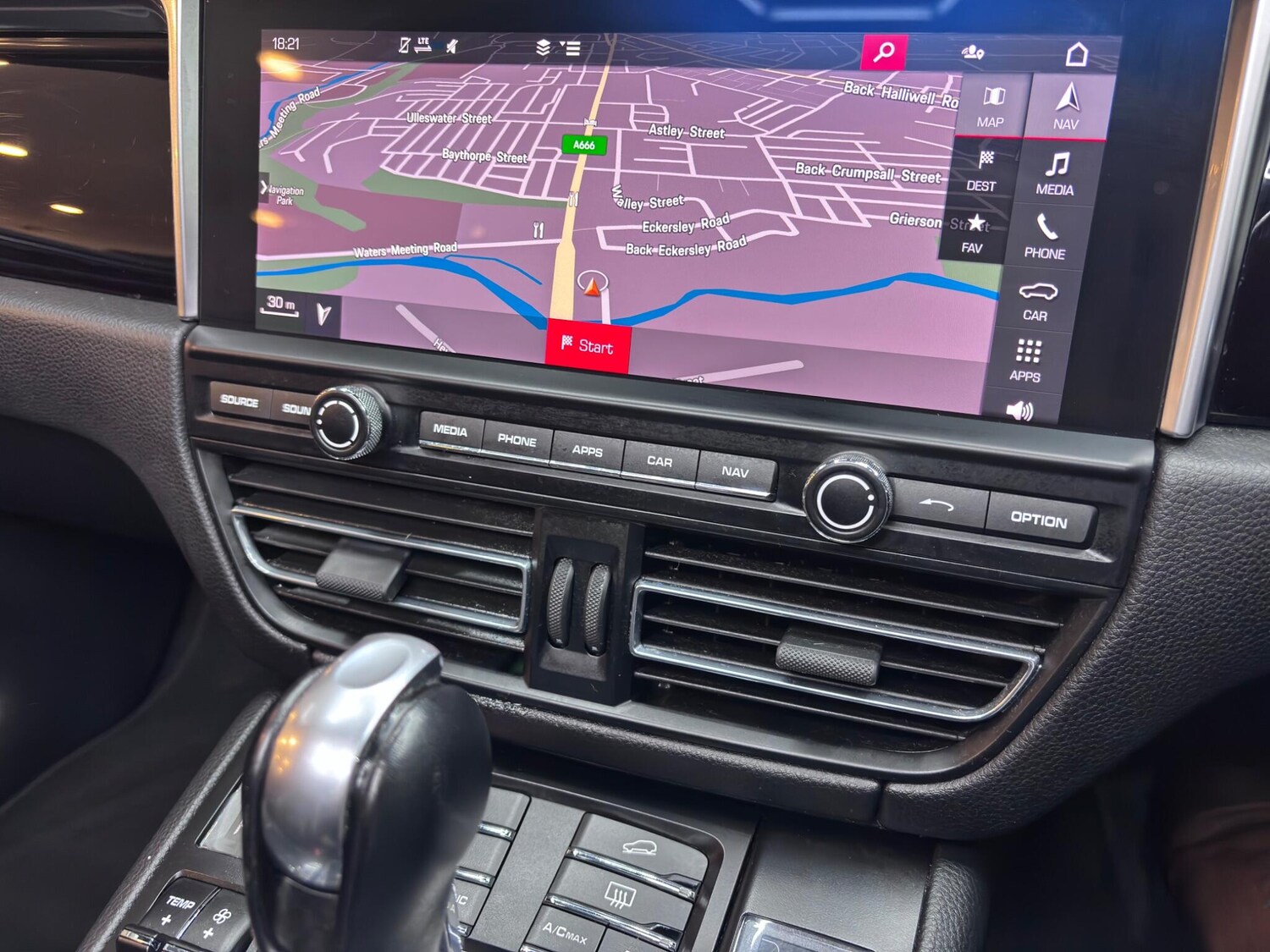 Used Porsche Macan 2019 for sale - 78020084: Photo 49