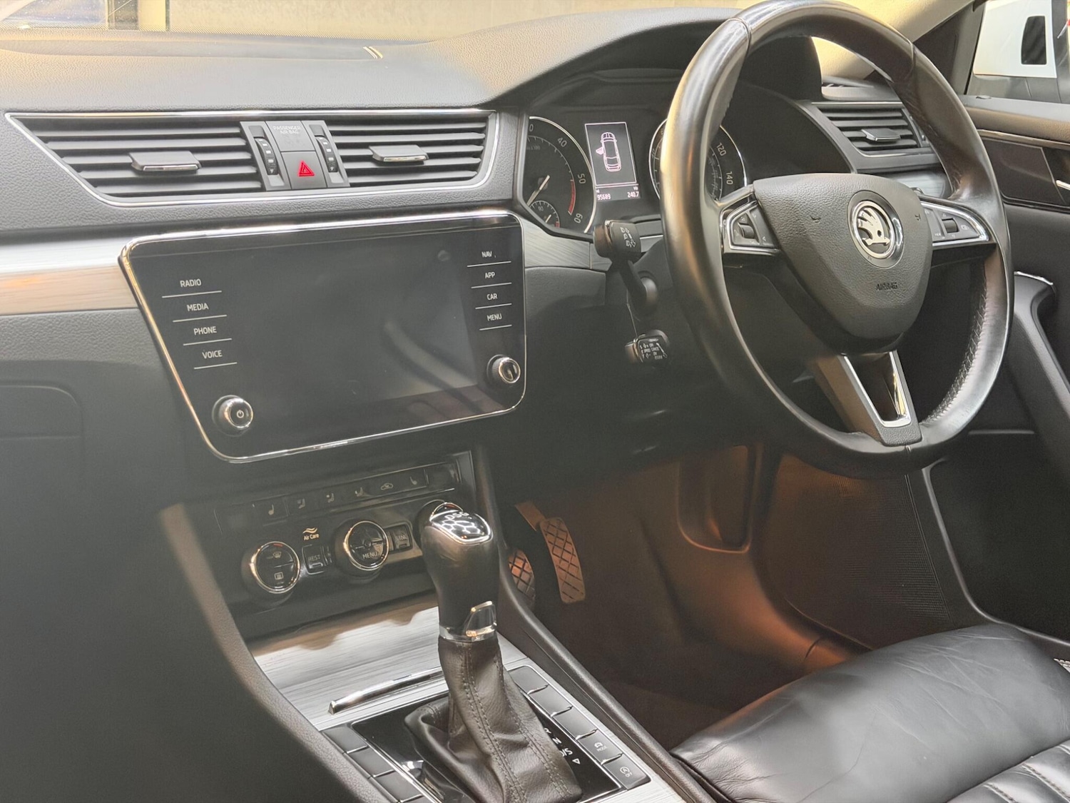 Used Skoda Superb for sale - 77016338: Photo 10