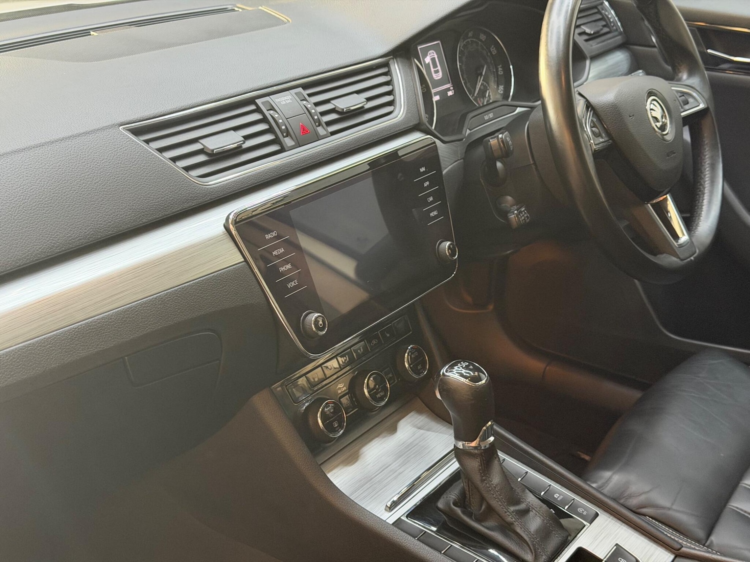 Used Skoda Superb for sale - 77016338: Photo 13