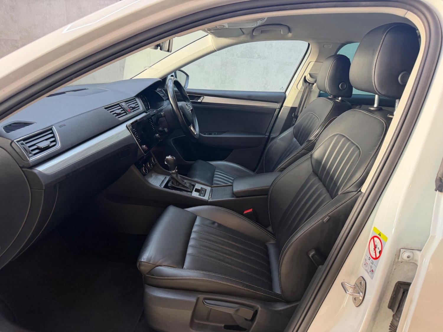 Used Skoda Superb for sale - 77016338: Photo 40