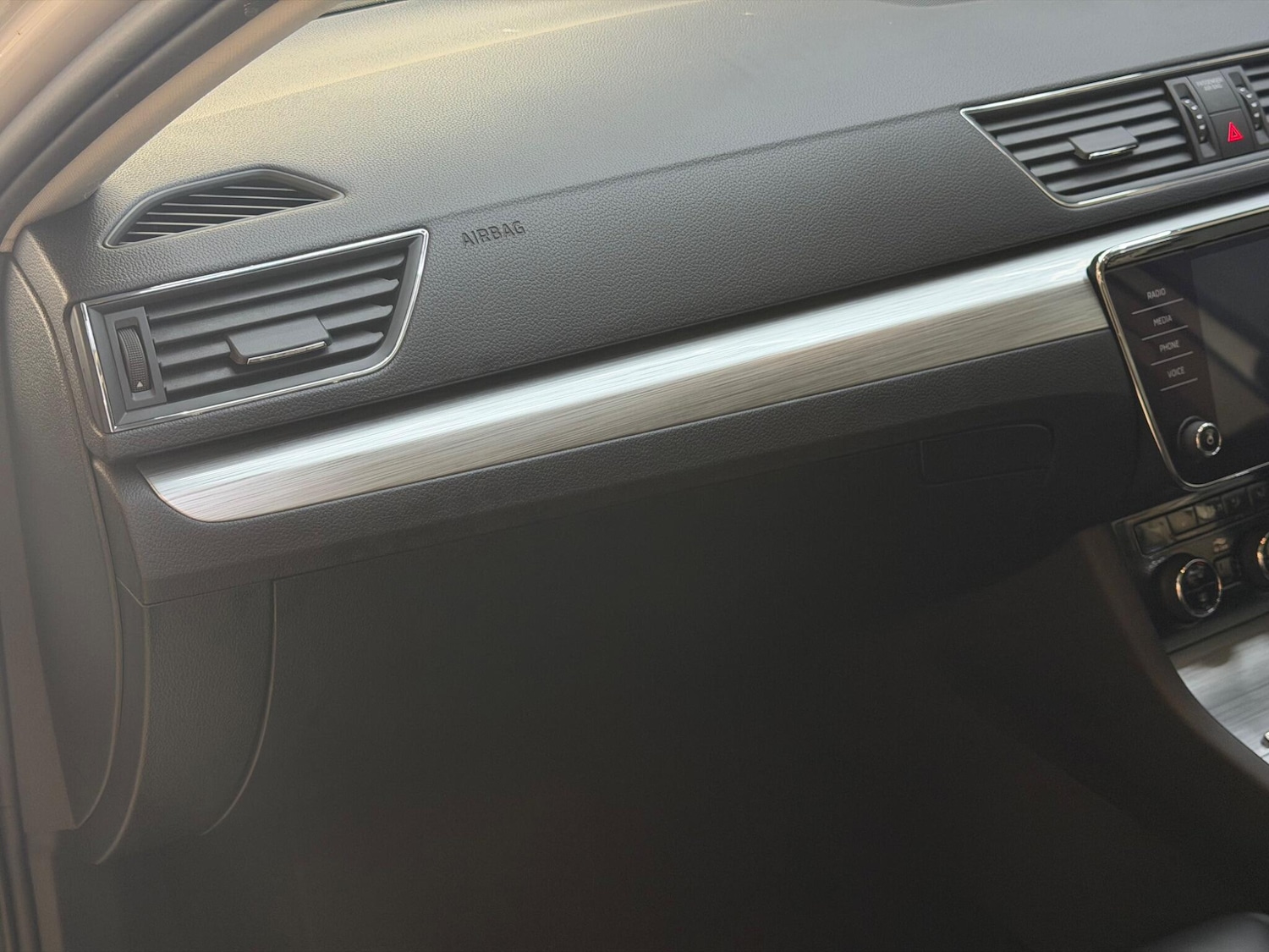 Used Skoda Superb for sale - 77016338: Photo 44