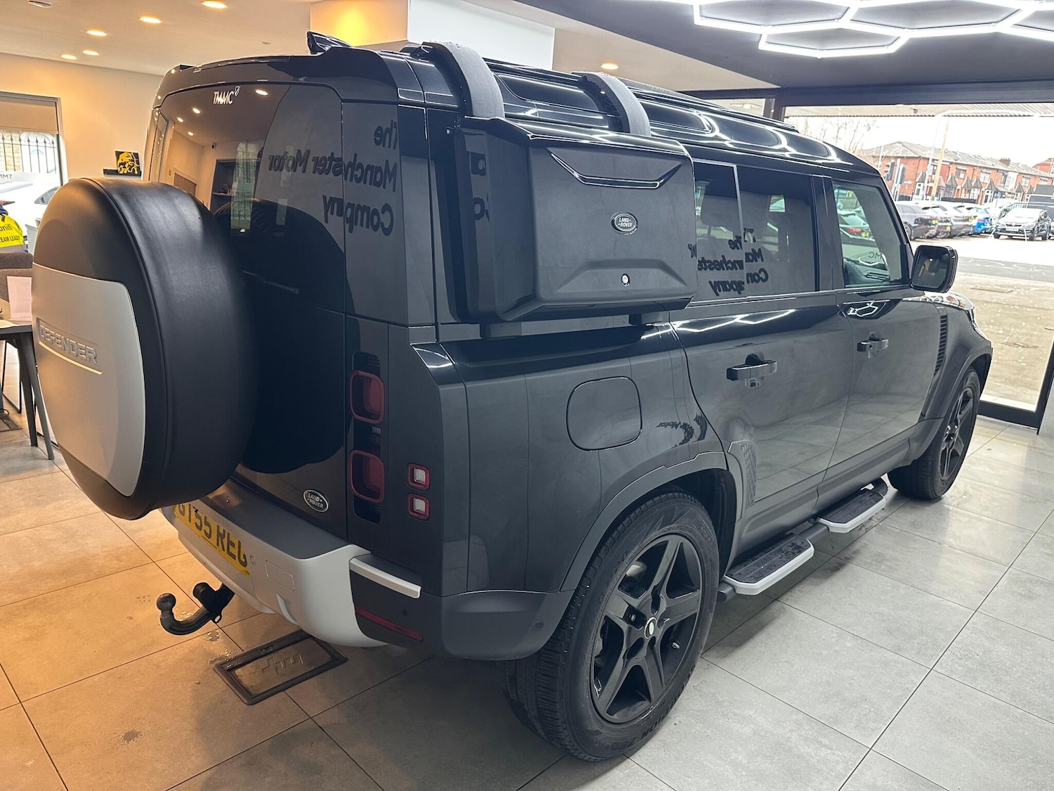 Used Land Rover Defender 2021 for sale - 78020316: Photo 11