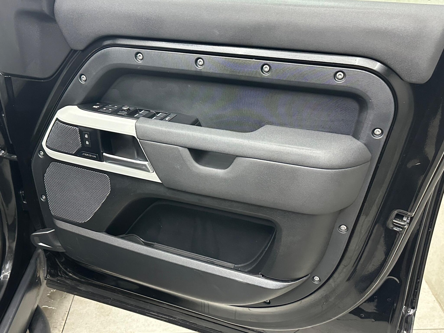 Used Land Rover Defender 2021 for sale - 78020316: Photo 29