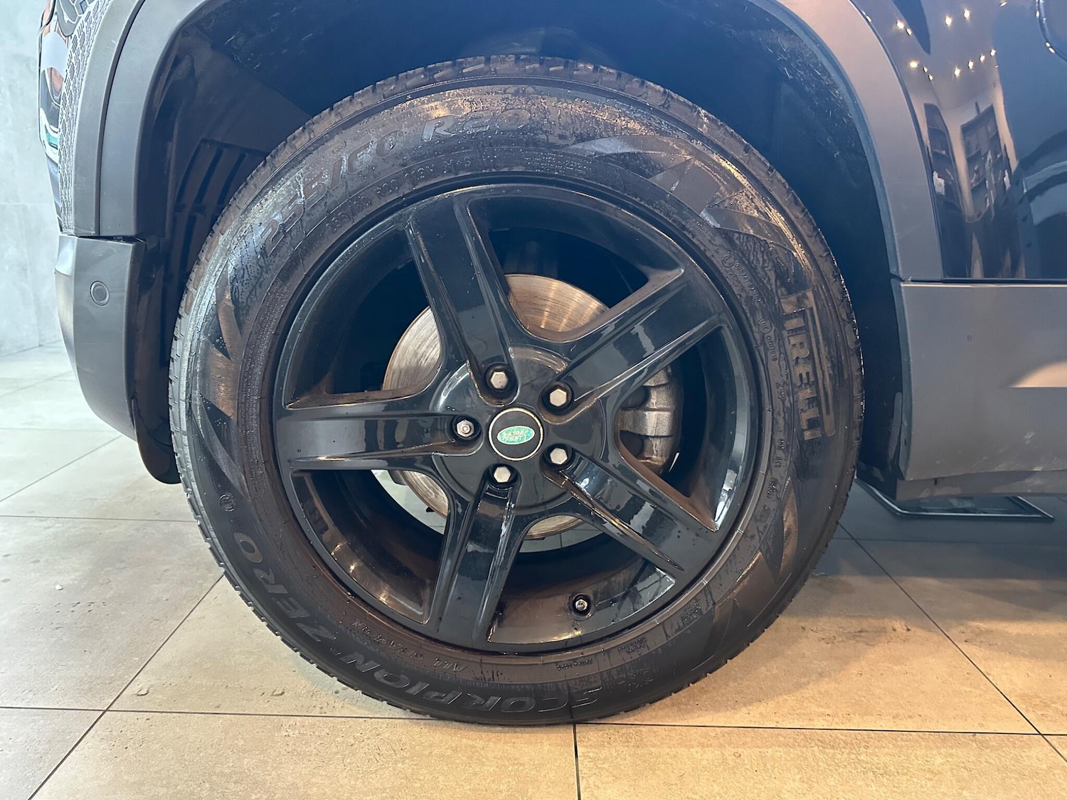 Used Land Rover Defender 2021 for sale - 78020316: Photo 32