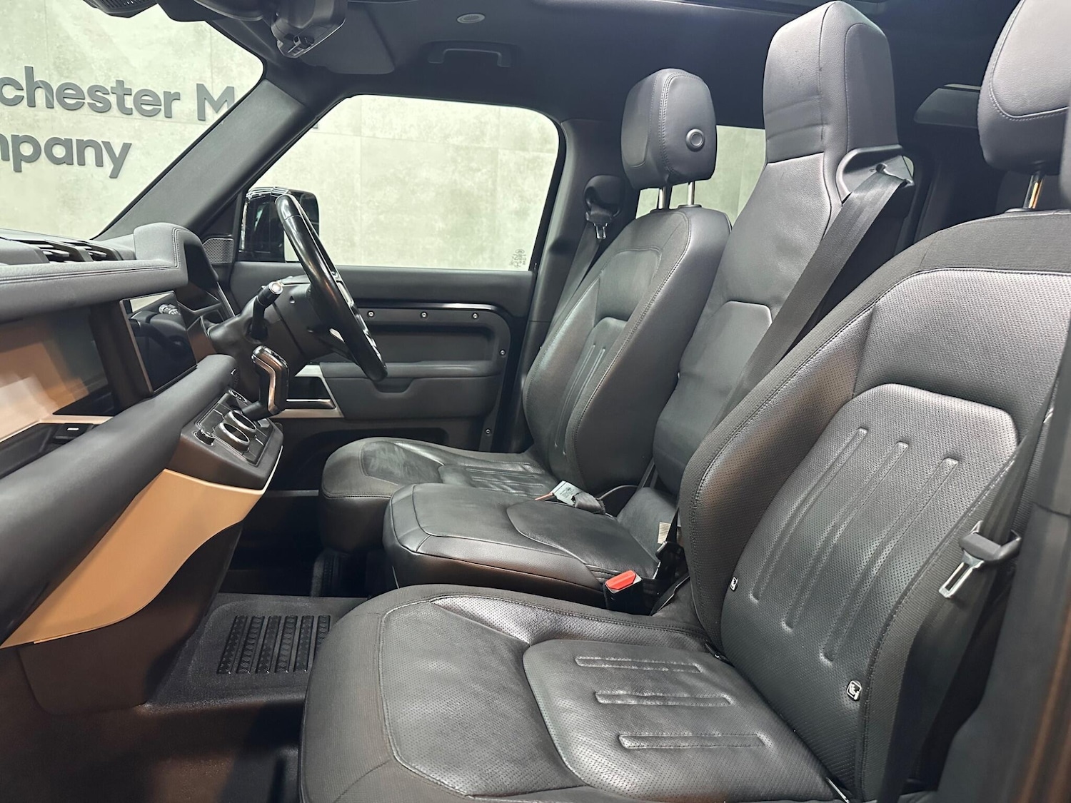 Used Land Rover Defender 2021 for sale - 78020316: Photo 51