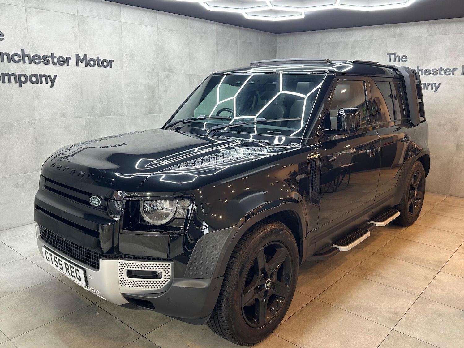 Used Land Rover Defender 2021 for sale - 78020316: Photo 7