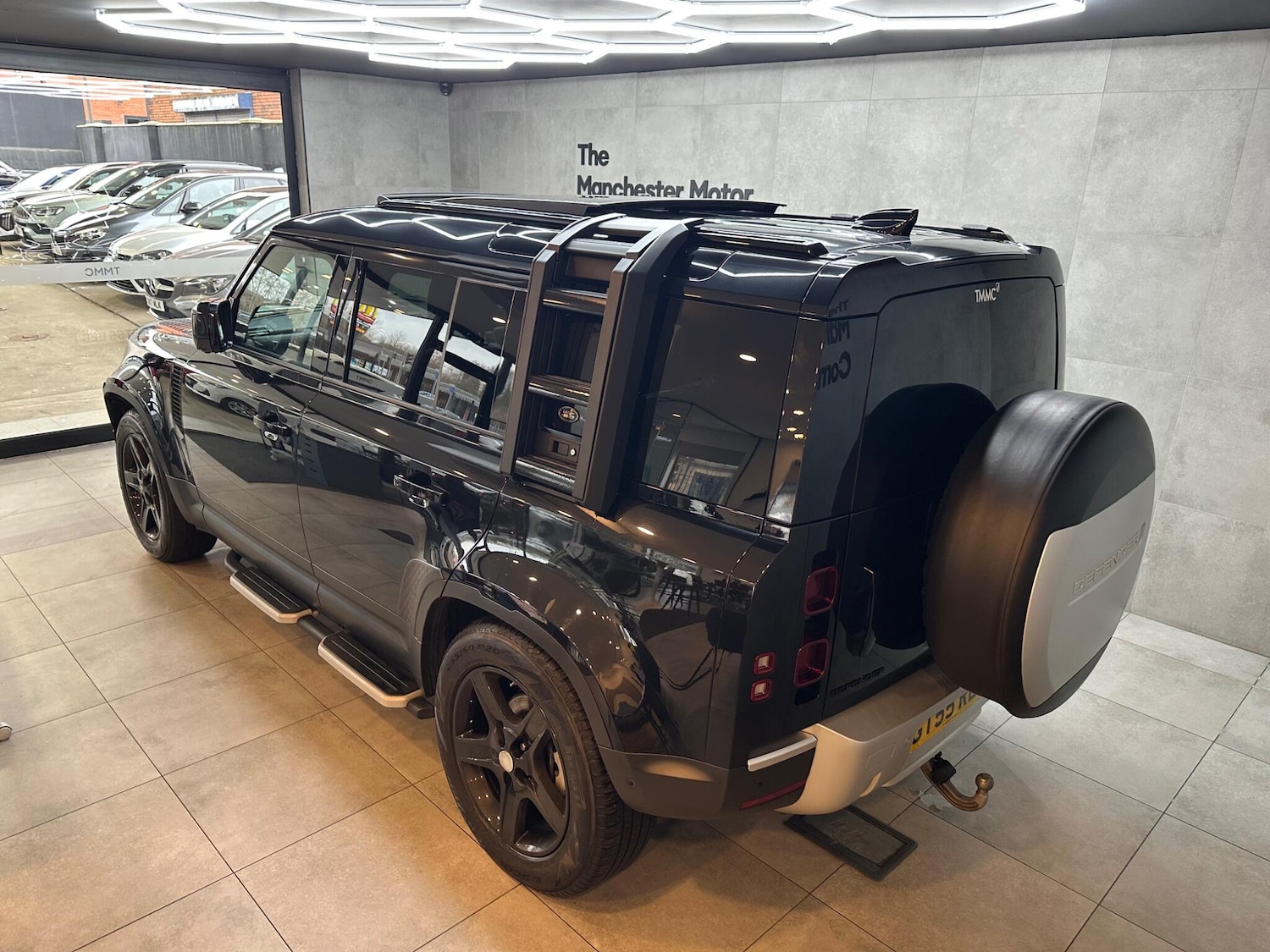 Used Land Rover Defender 2021 for sale - 78020316: Photo 8