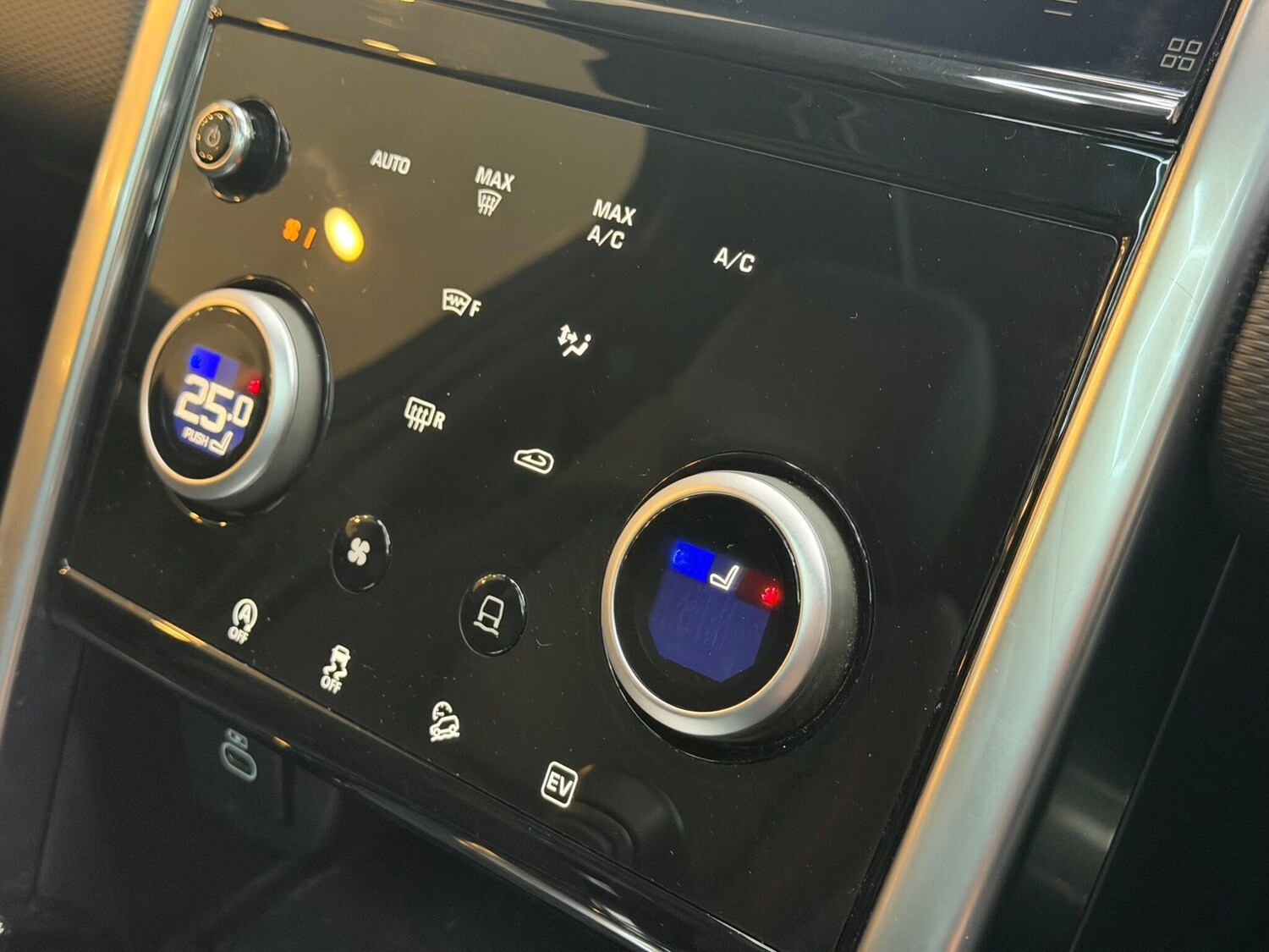 Used Land Rover Discovery Sport for sale - 78135614: Photo 63