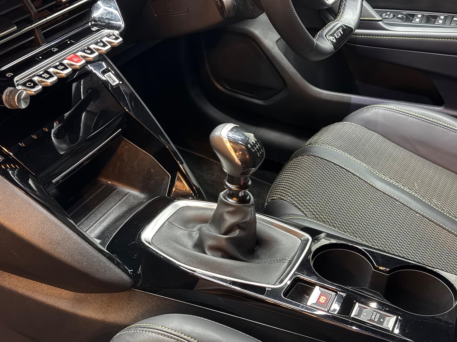 Used Peugeot 208 2024 for sale - 76942623: Photo 16