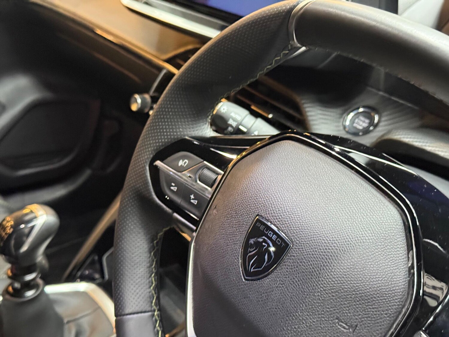 Used Peugeot 208 2024 for sale - 76942623: Photo 31