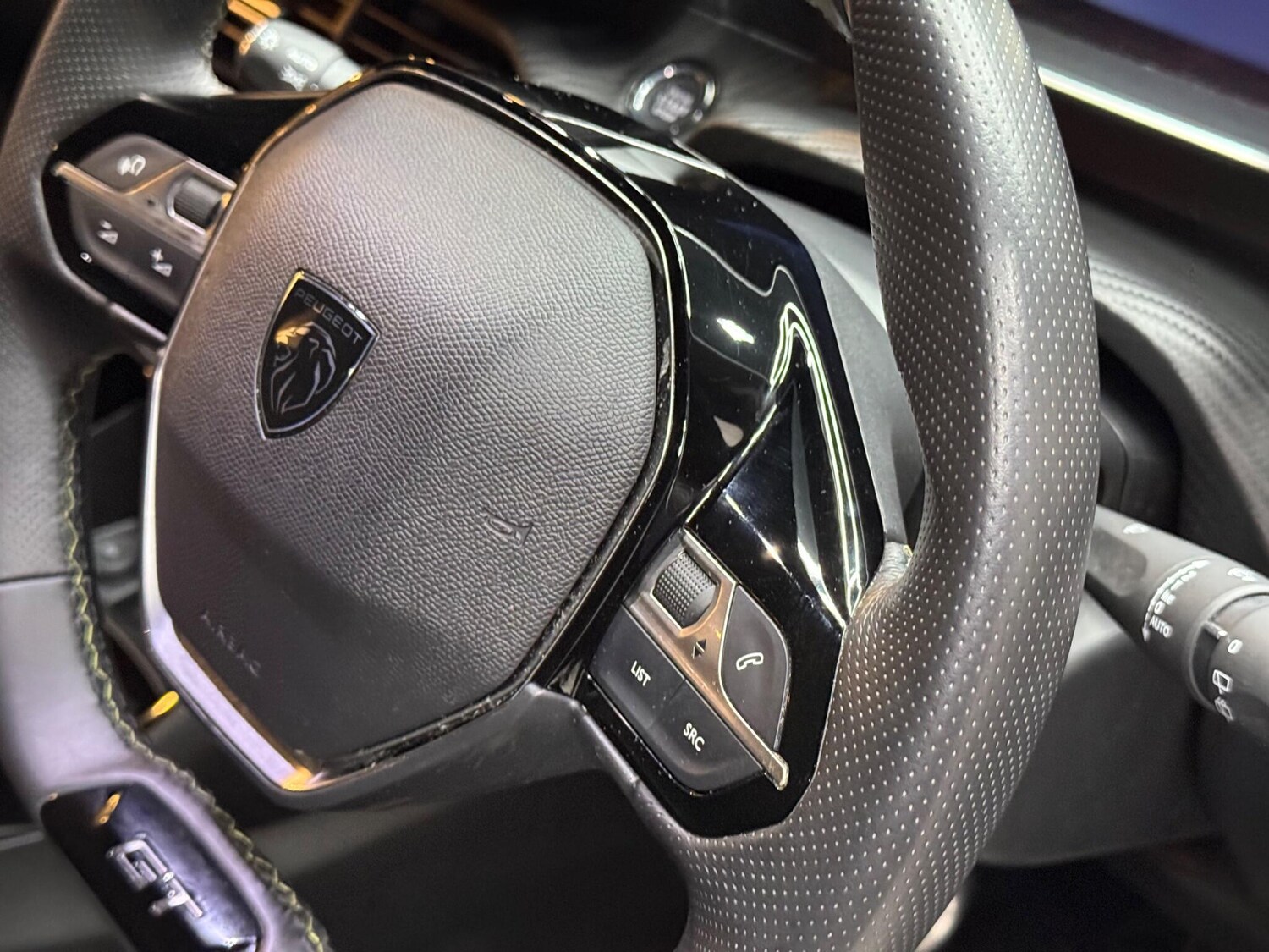 Used Peugeot 208 2024 for sale - 76942623: Photo 32